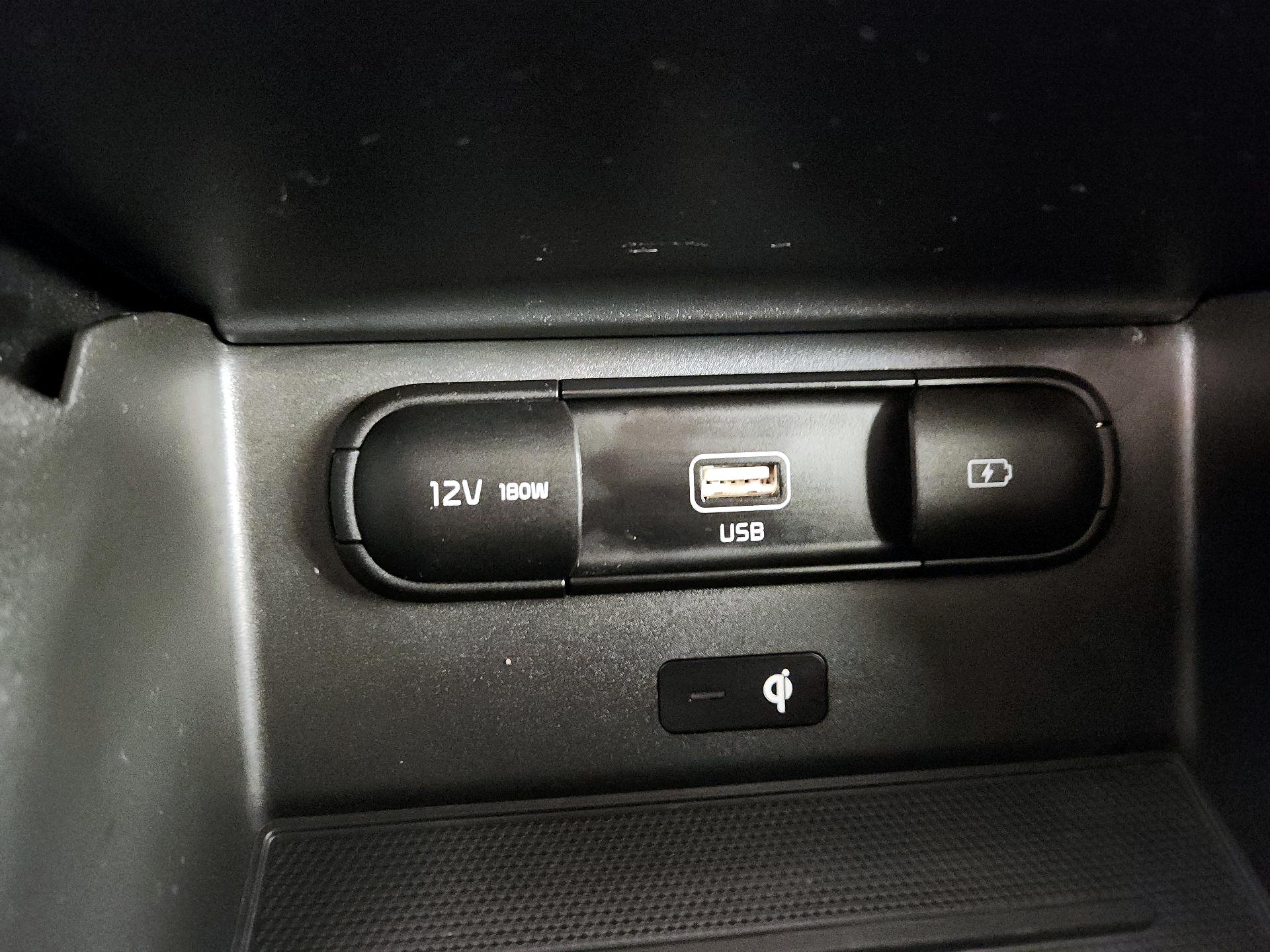 Thumbnail: 2022 Kia Telluride - 19