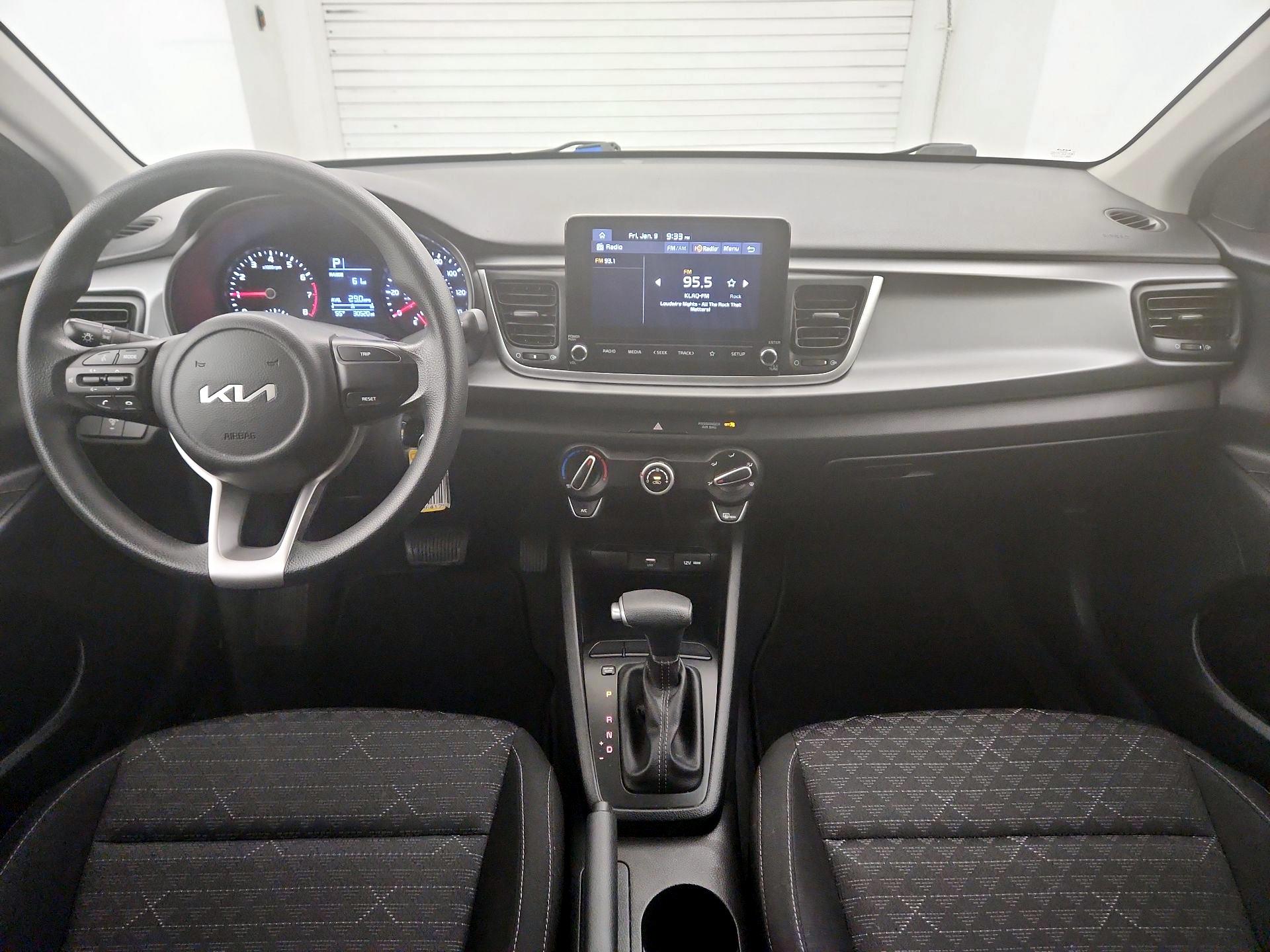 Thumbnail: 2023 Kia Rio - 9