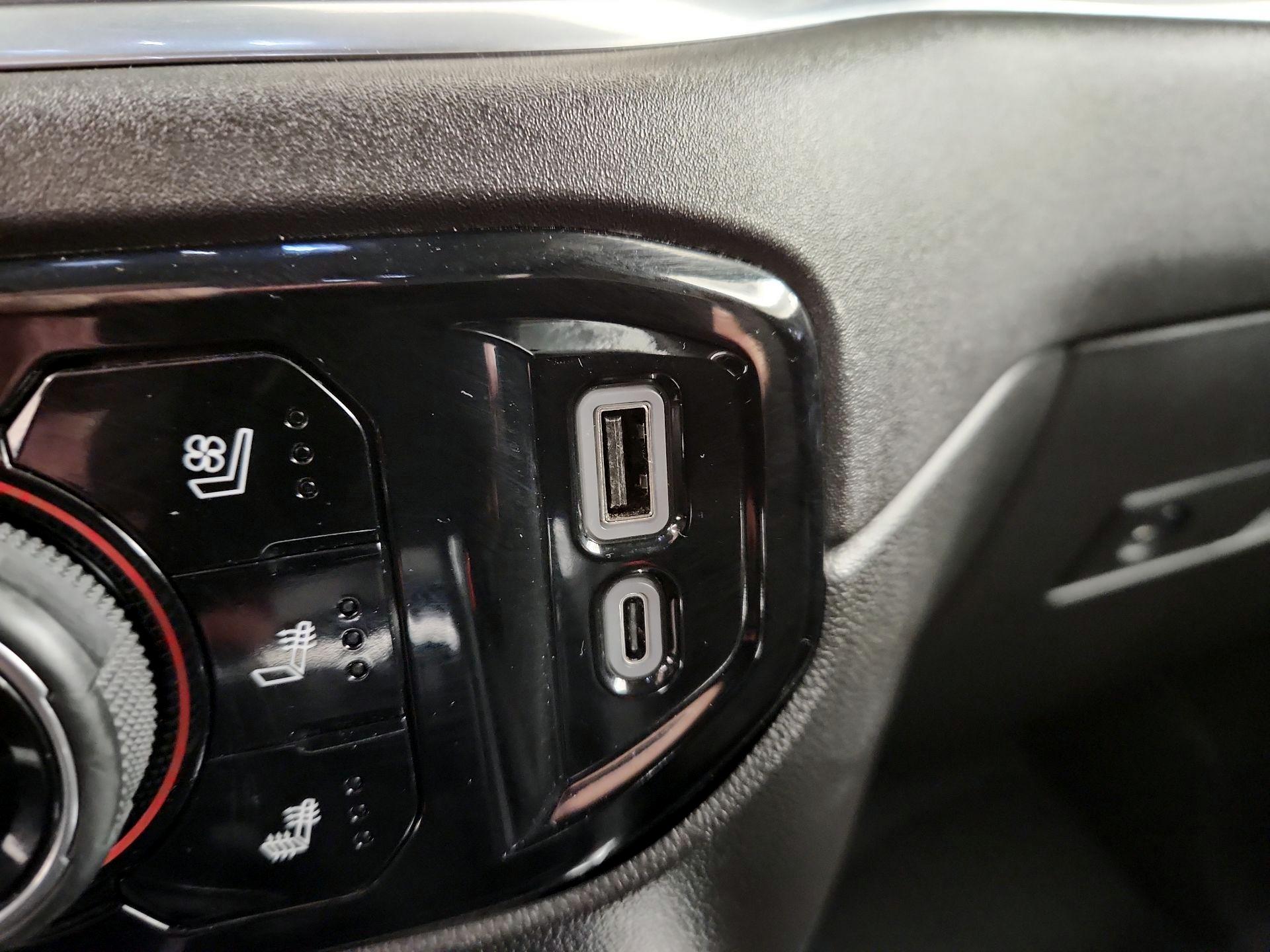 Thumbnail: 2024 Chevrolet Silverado 1500 - 18