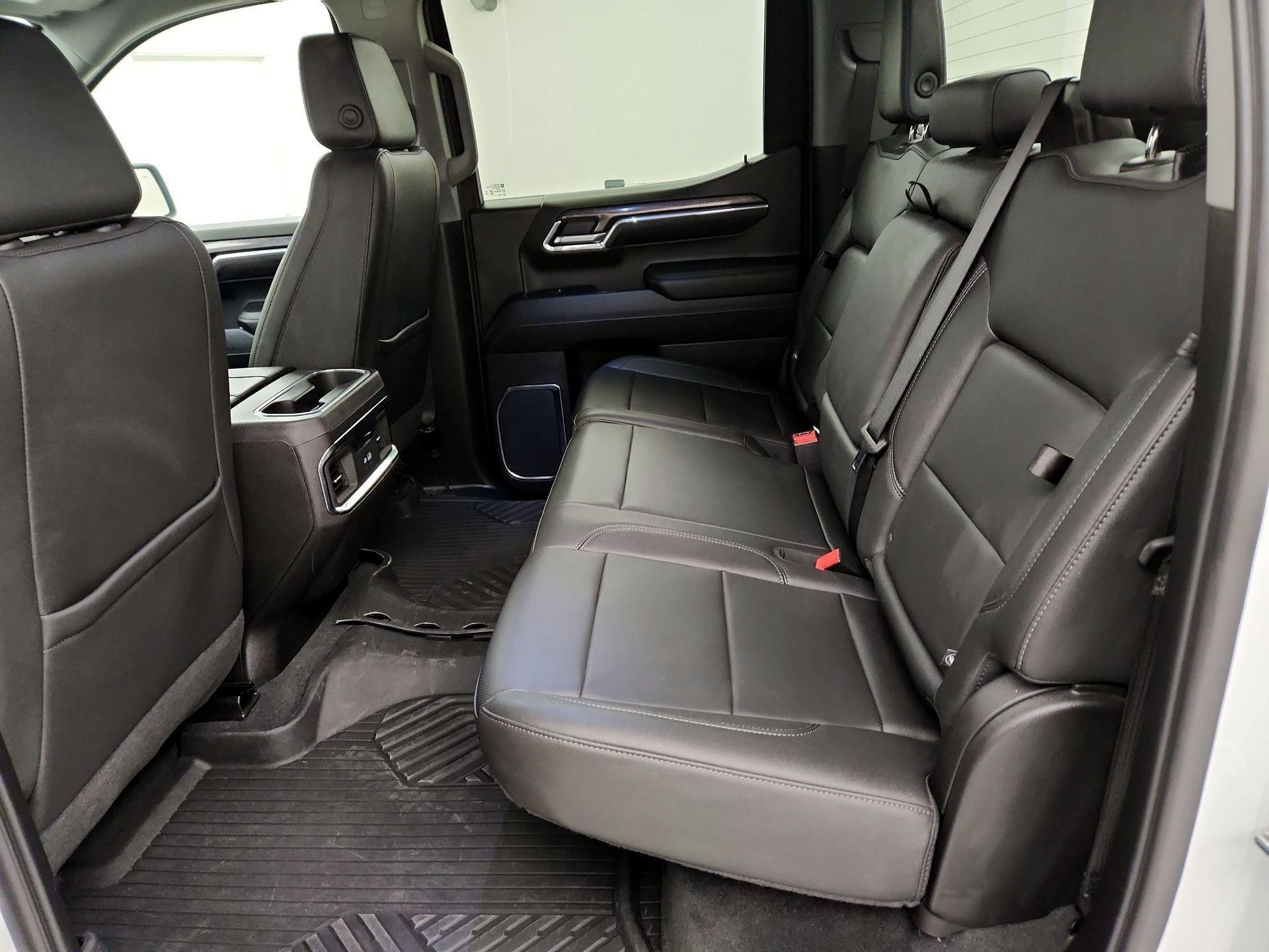 Thumbnail: 2024 Chevrolet Silverado 1500 - 19