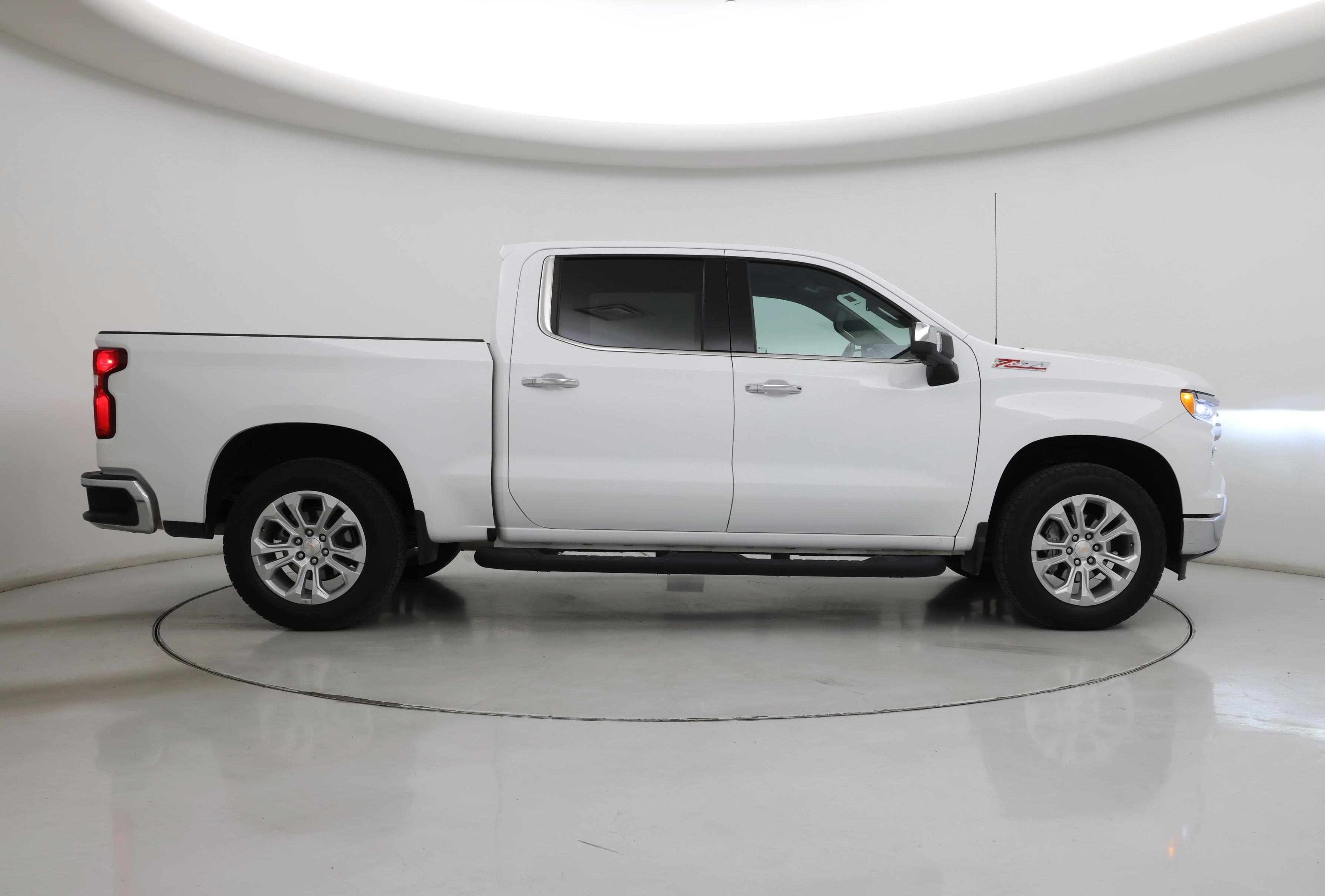 Thumbnail: 2024 Chevrolet Silverado 1500 - 7