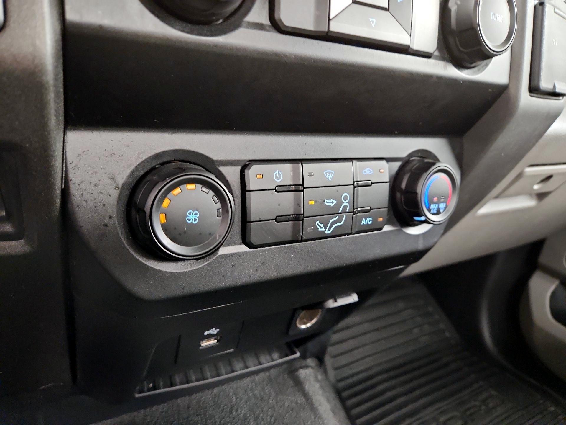 Thumbnail: 2022 Ford F-350 - 16