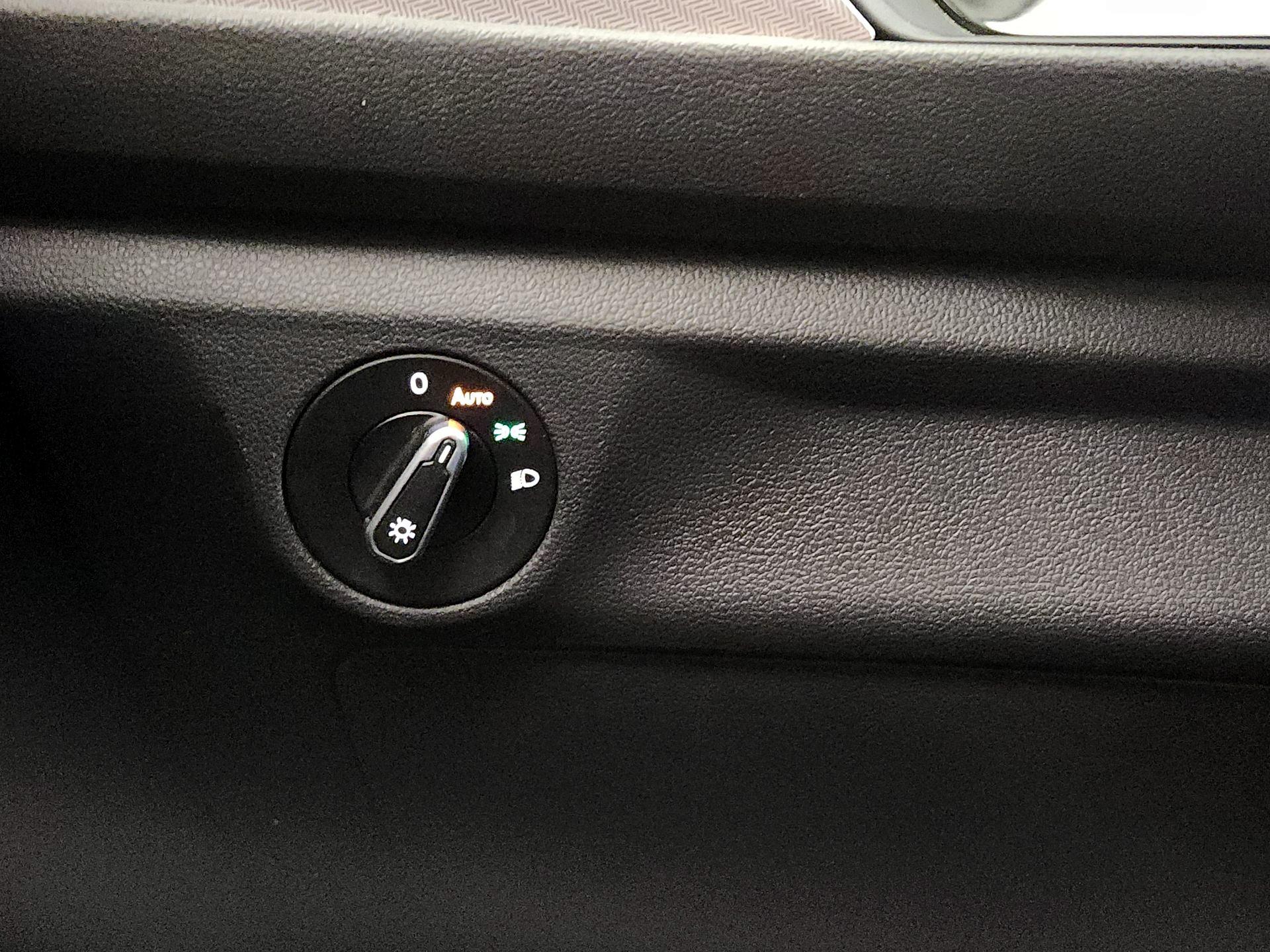 Thumbnail: 2024 Volkswagen Jetta - 13