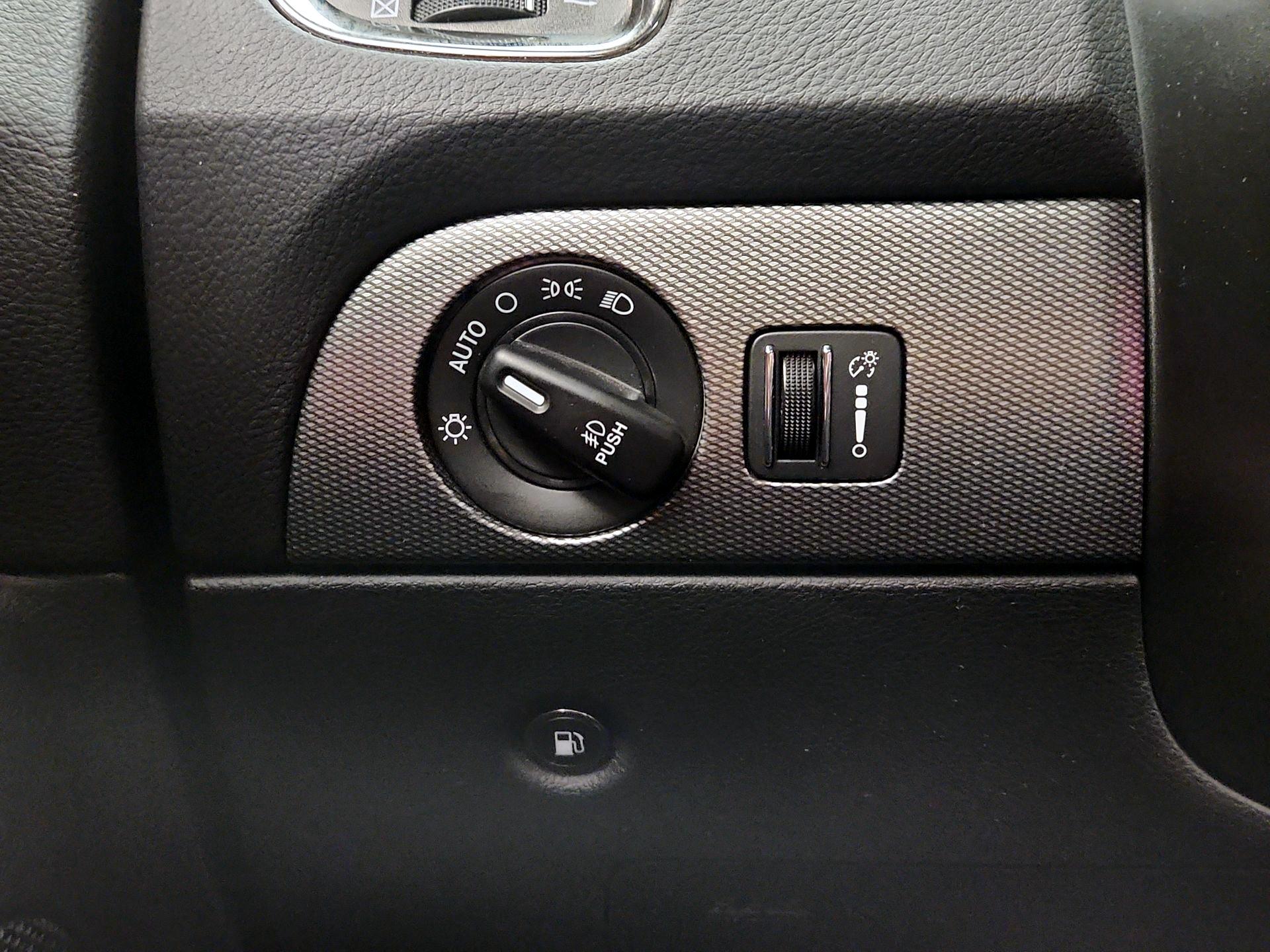 Thumbnail: 2020 Dodge Durango - 13