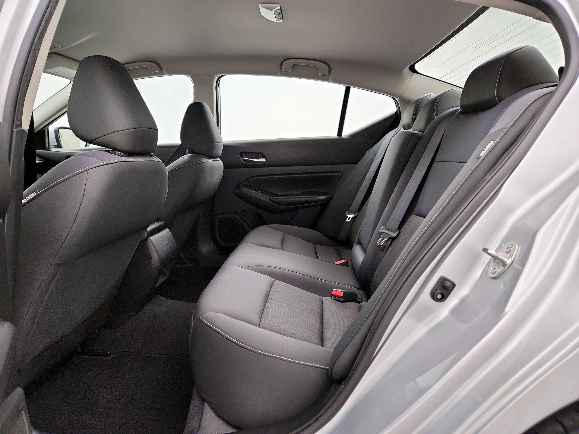 Thumbnail: 2021 Nissan Altima - 19