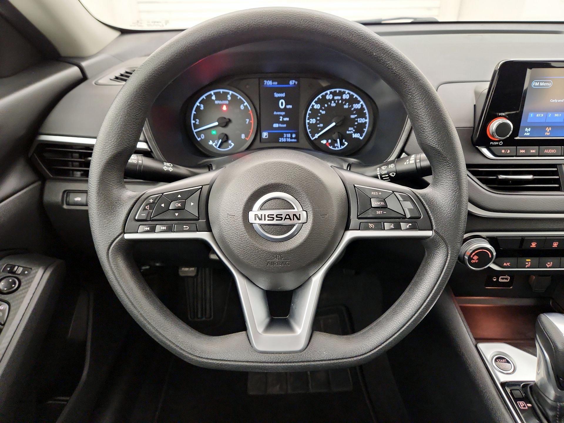 Thumbnail: 2021 Nissan Altima - 10