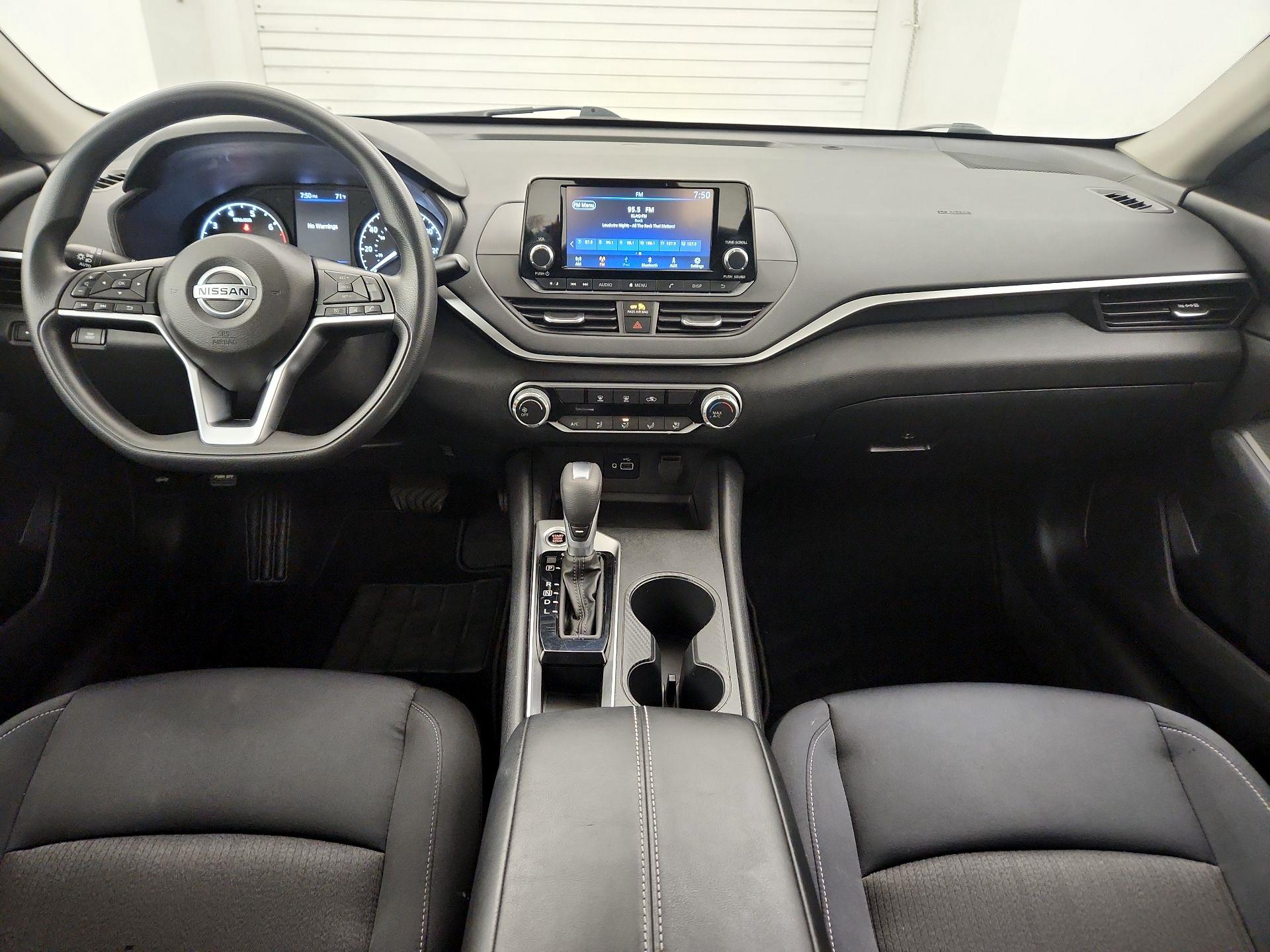 Thumbnail: 2021 Nissan Altima - 9