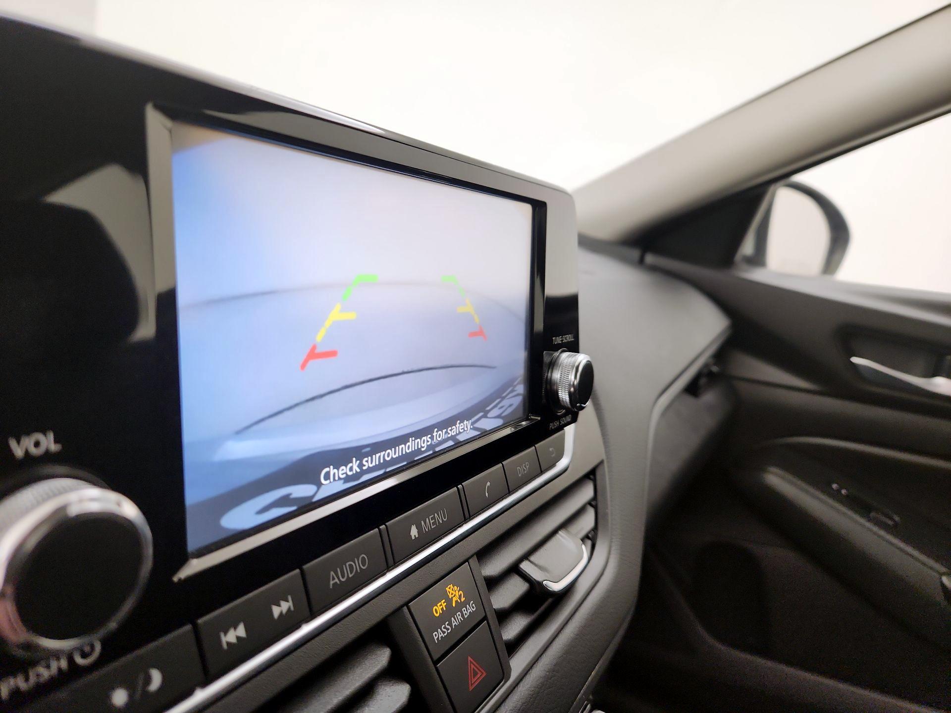 Thumbnail: 2021 Nissan Altima - 14