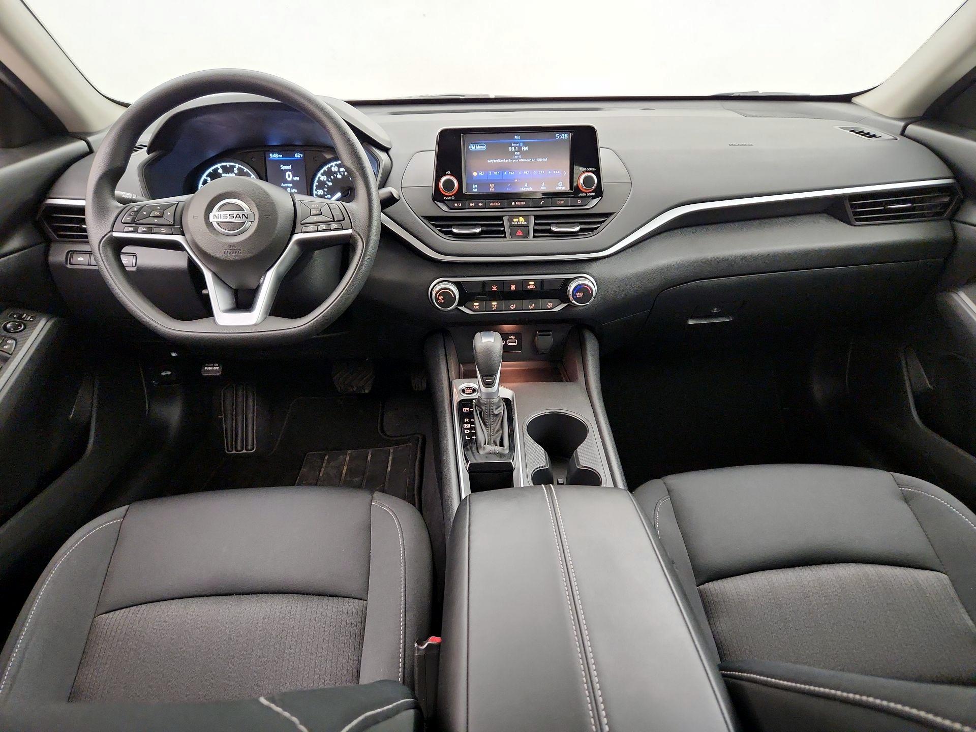 Thumbnail: 2021 Nissan Altima - 9