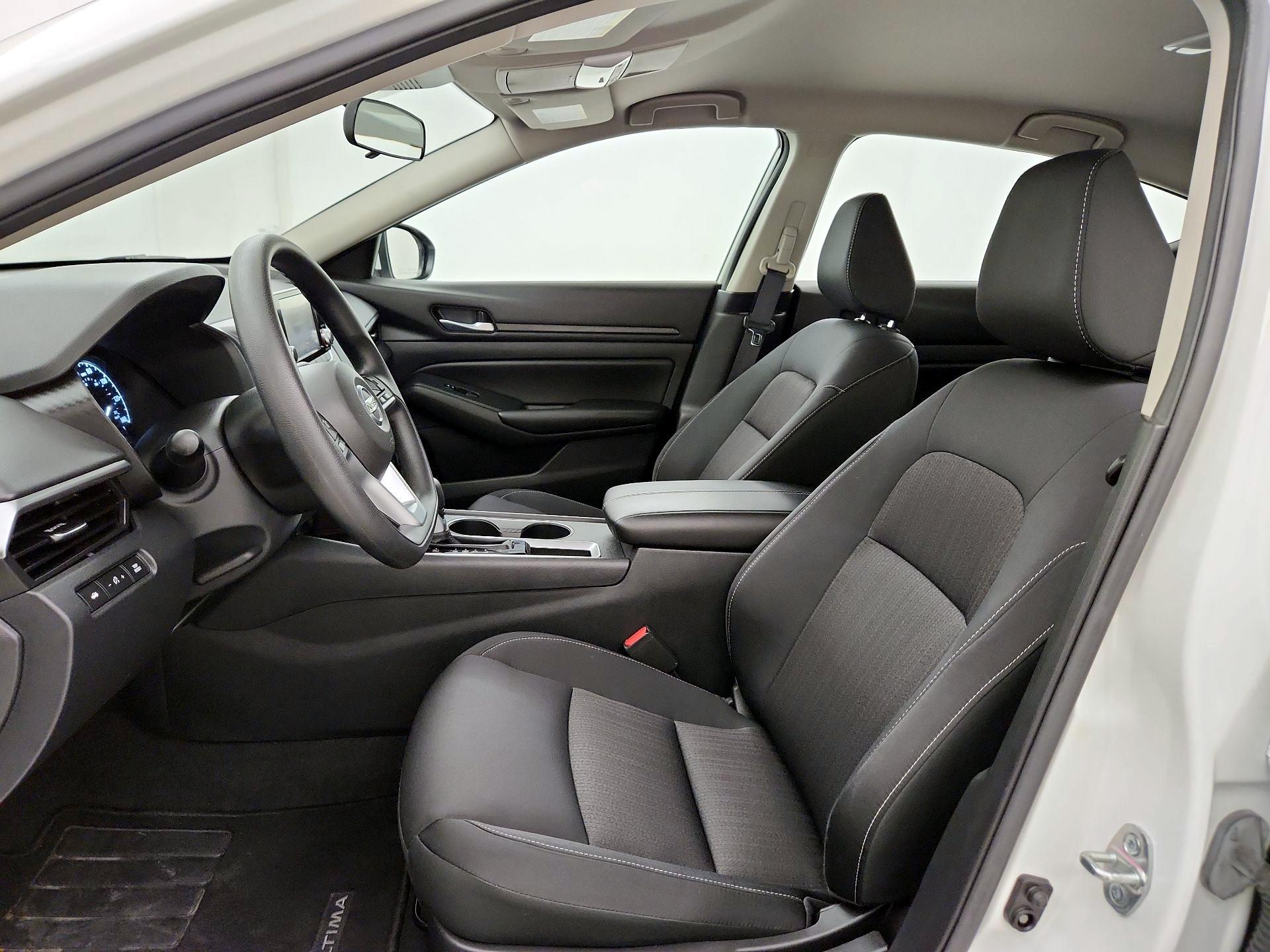 Thumbnail: 2021 Nissan Altima - 11