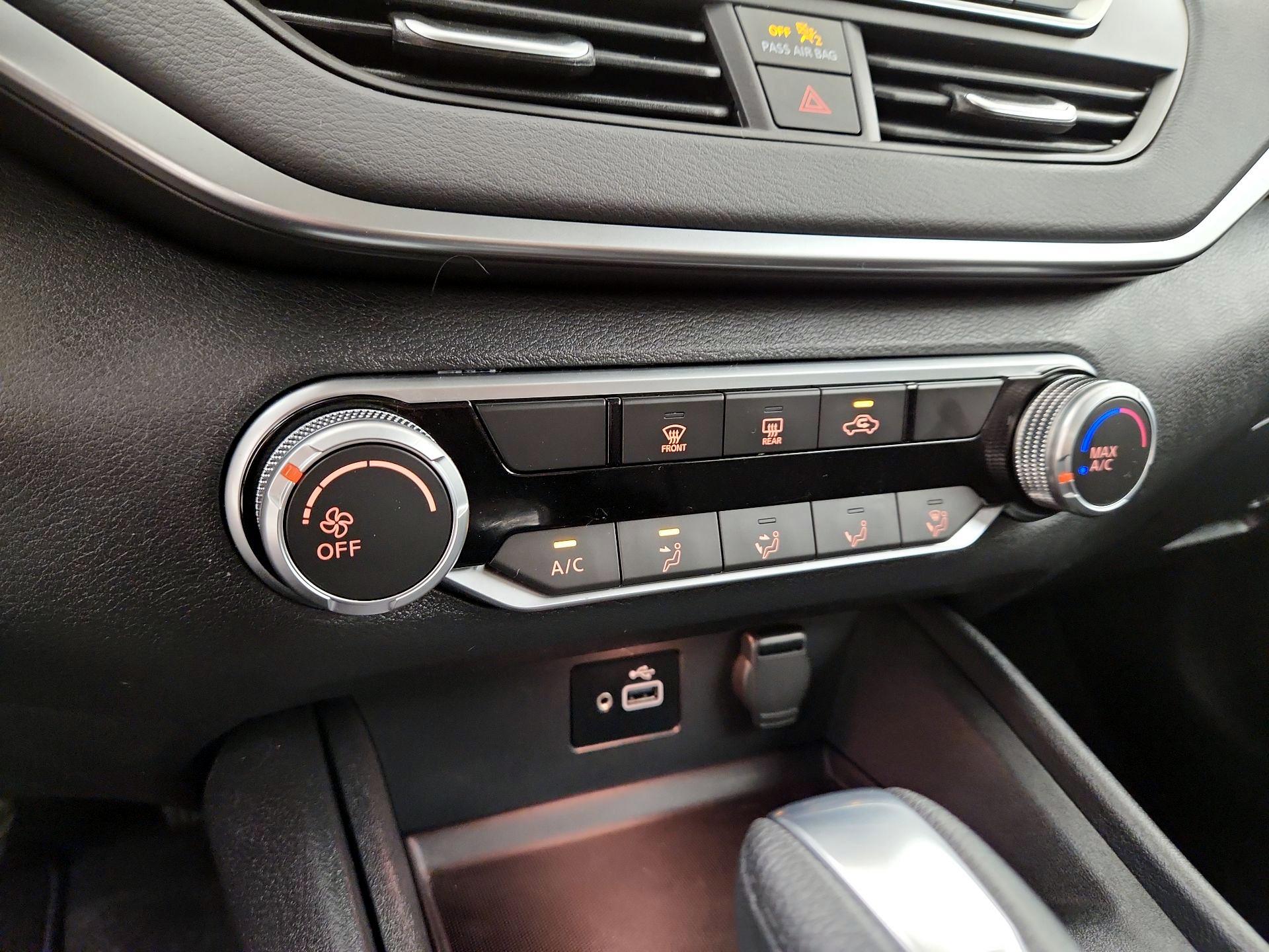 Thumbnail: 2021 Nissan Altima - 16