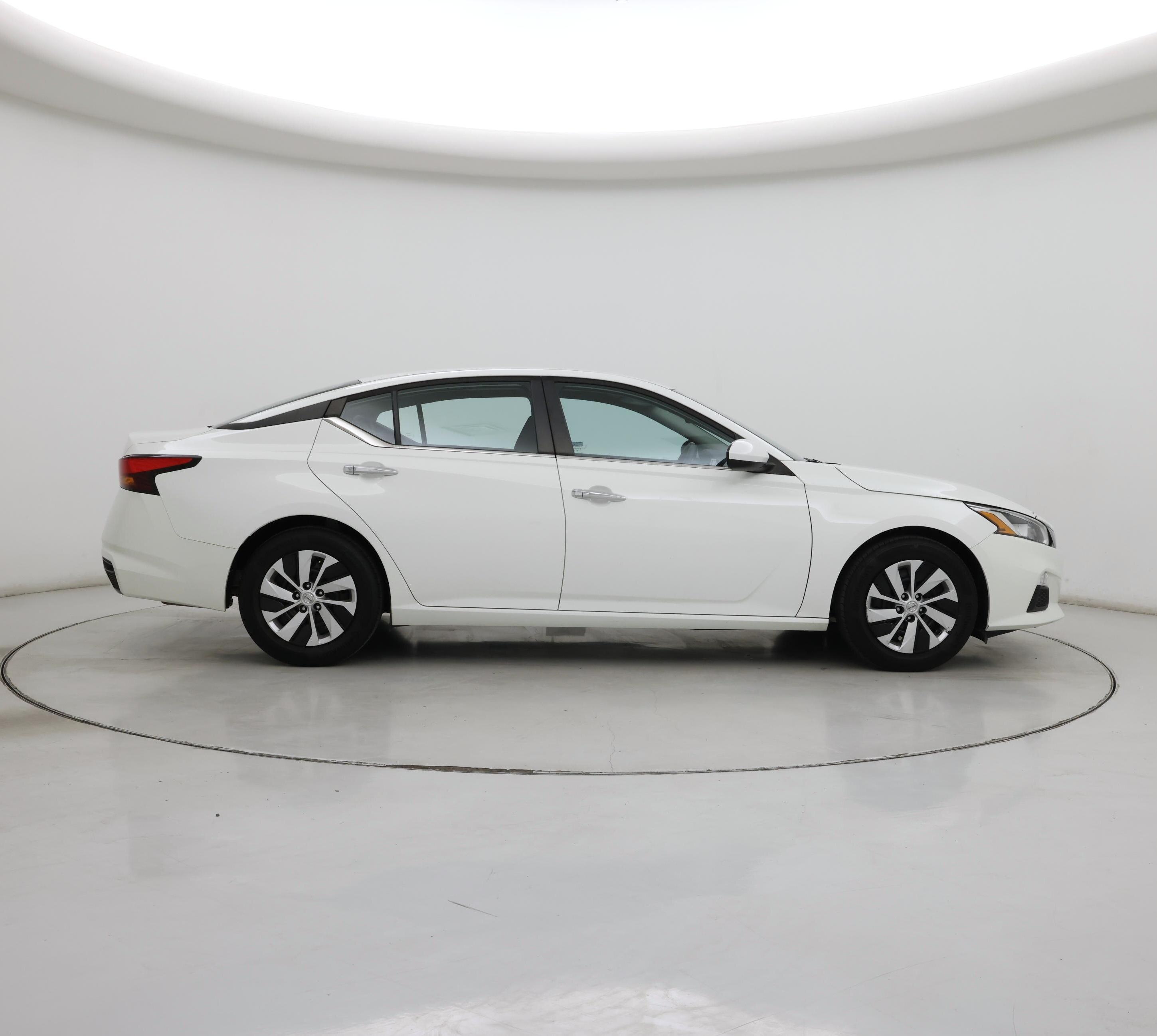 Thumbnail: 2021 Nissan Altima - 7