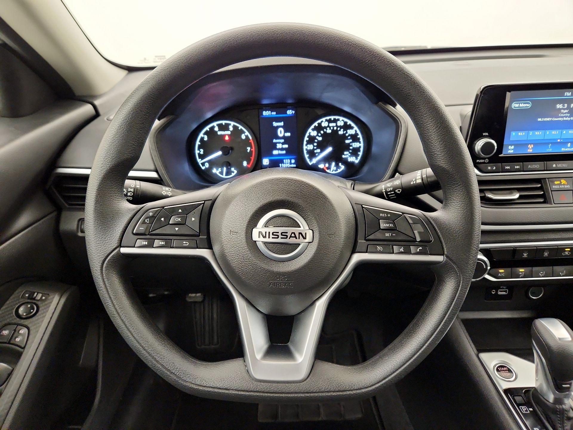 Thumbnail: 2021 Nissan Altima - 10