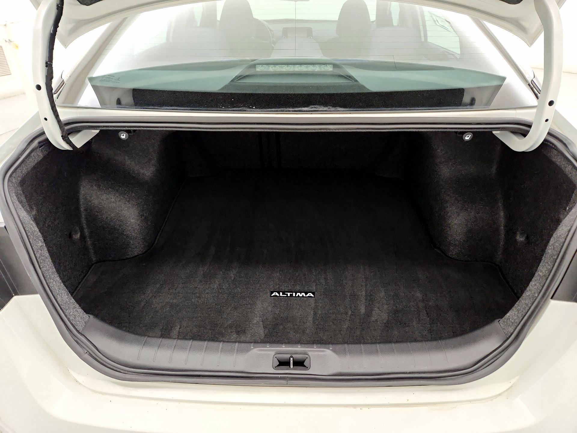 Thumbnail: 2021 Nissan Altima - 20