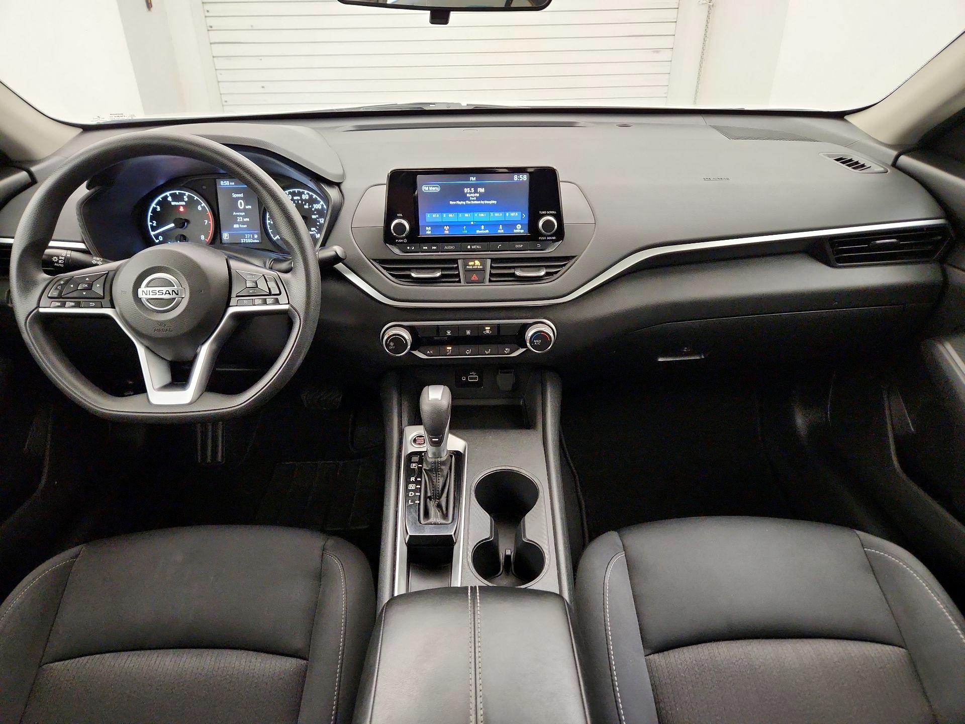 Thumbnail: 2021 Nissan Altima - 9