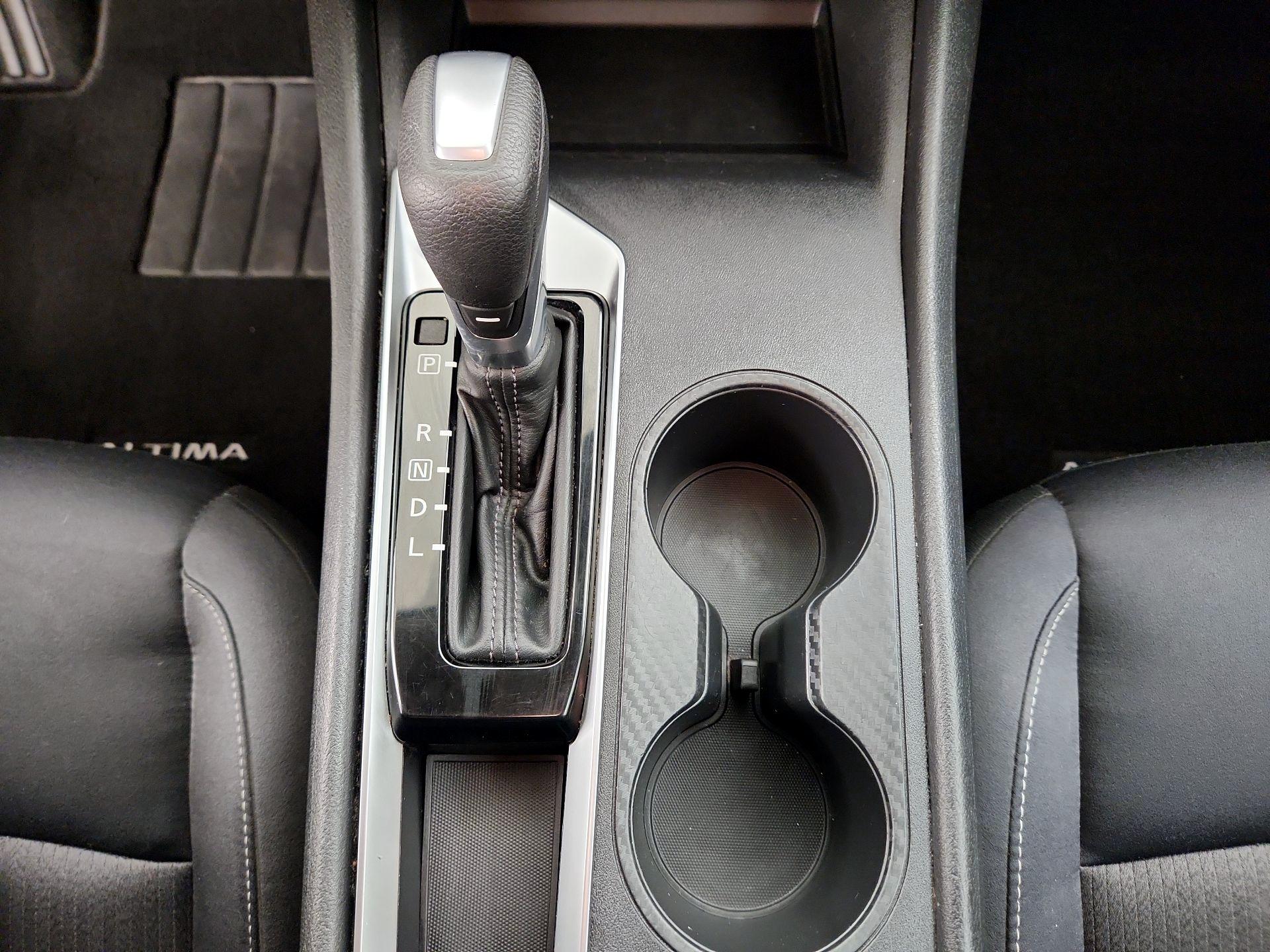 Thumbnail: 2021 Nissan Altima - 17