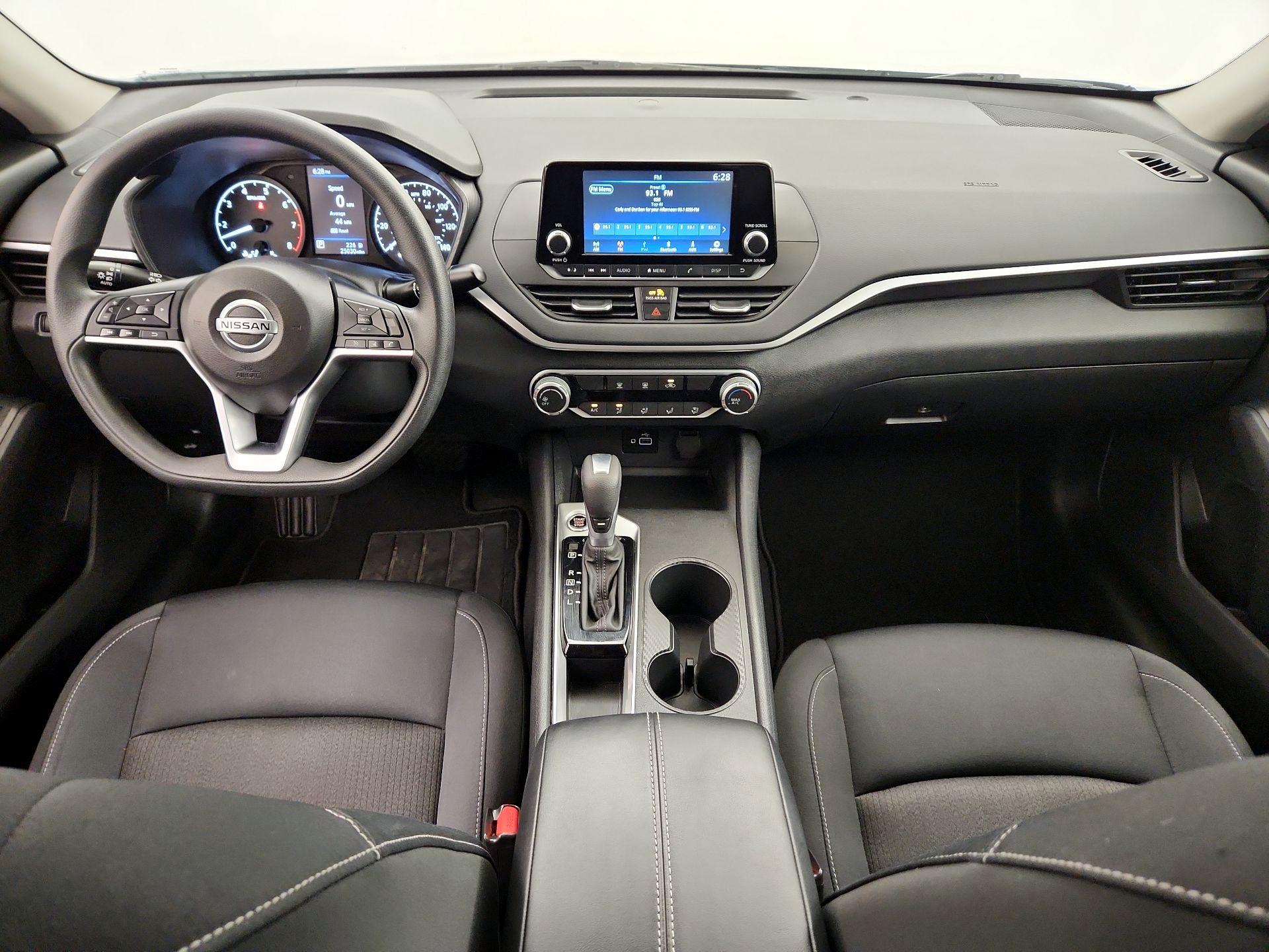 Thumbnail: 2021 Nissan Altima - 9