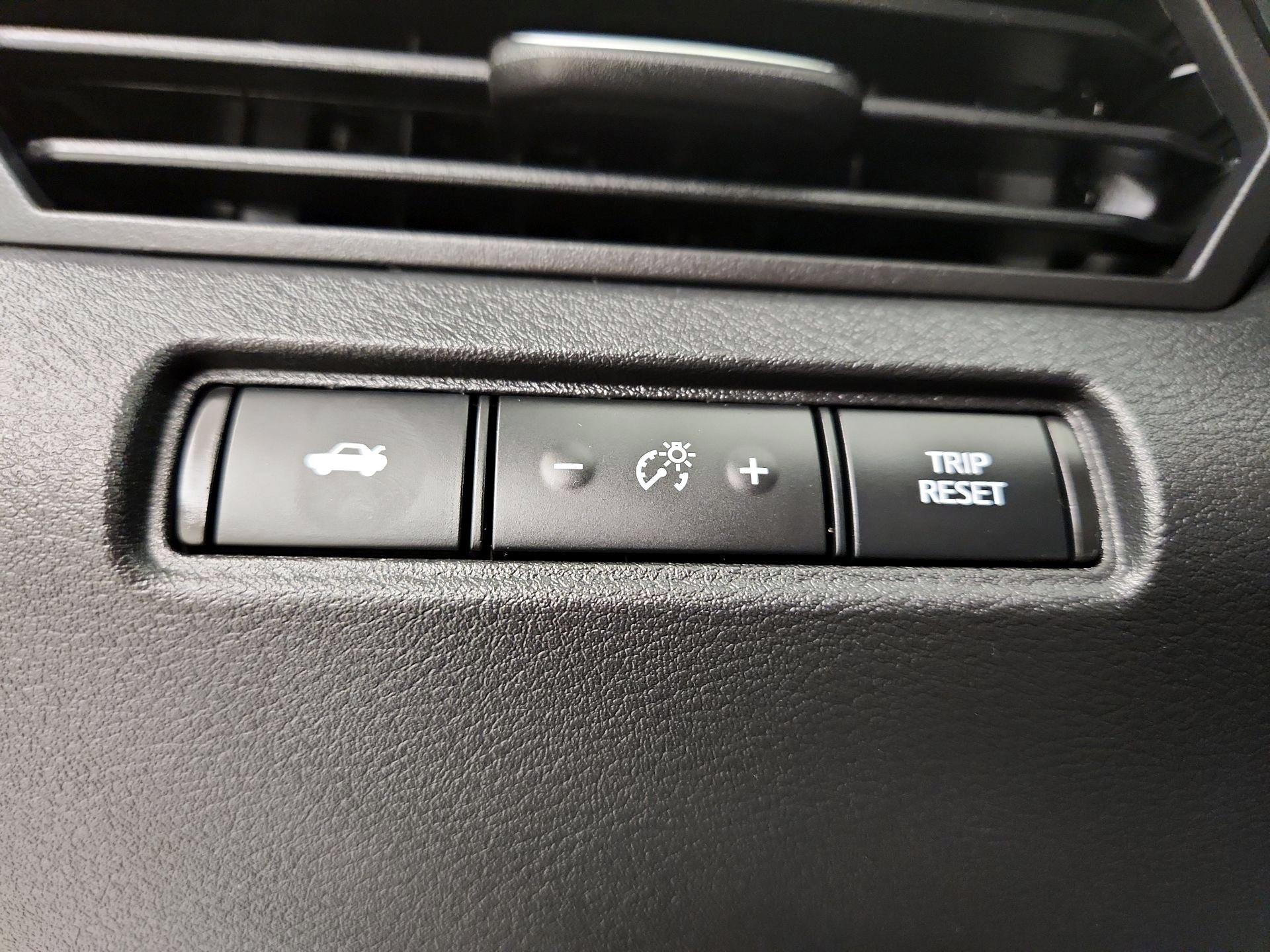 Thumbnail: 2021 Nissan Altima - 13