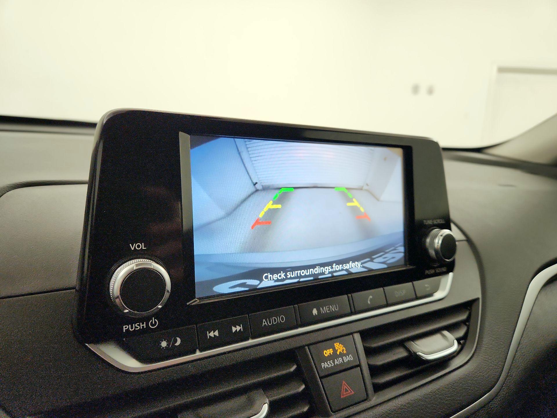 Thumbnail: 2021 Nissan Altima - 14