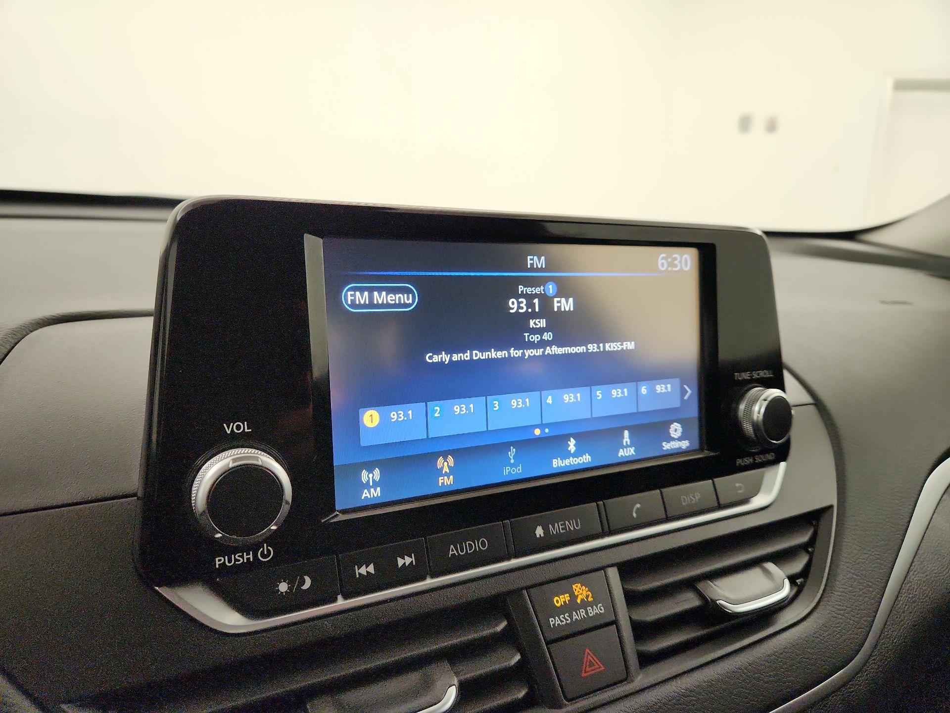 Thumbnail: 2021 Nissan Altima - 15