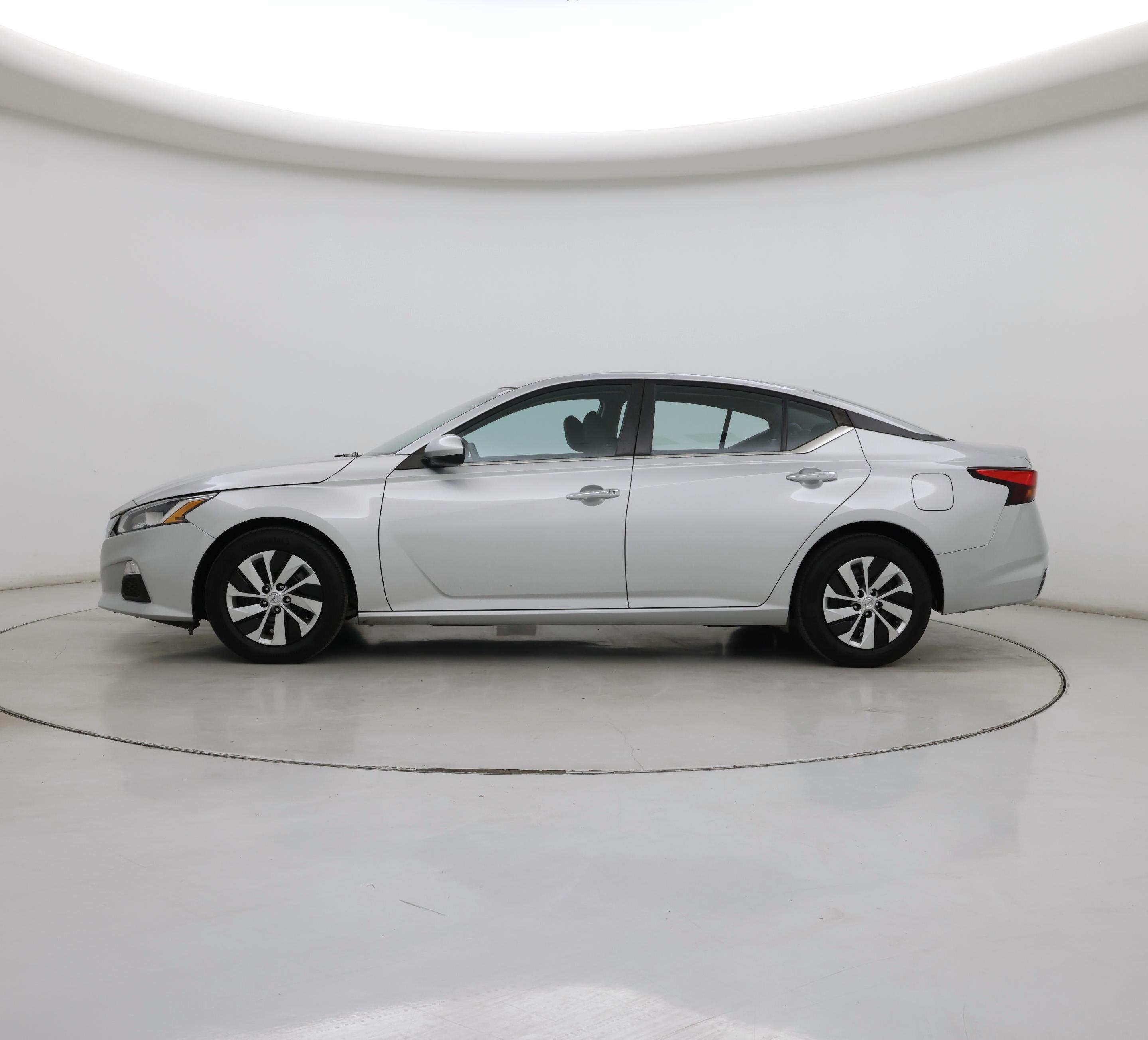 Thumbnail: 2021 Nissan Altima - 3