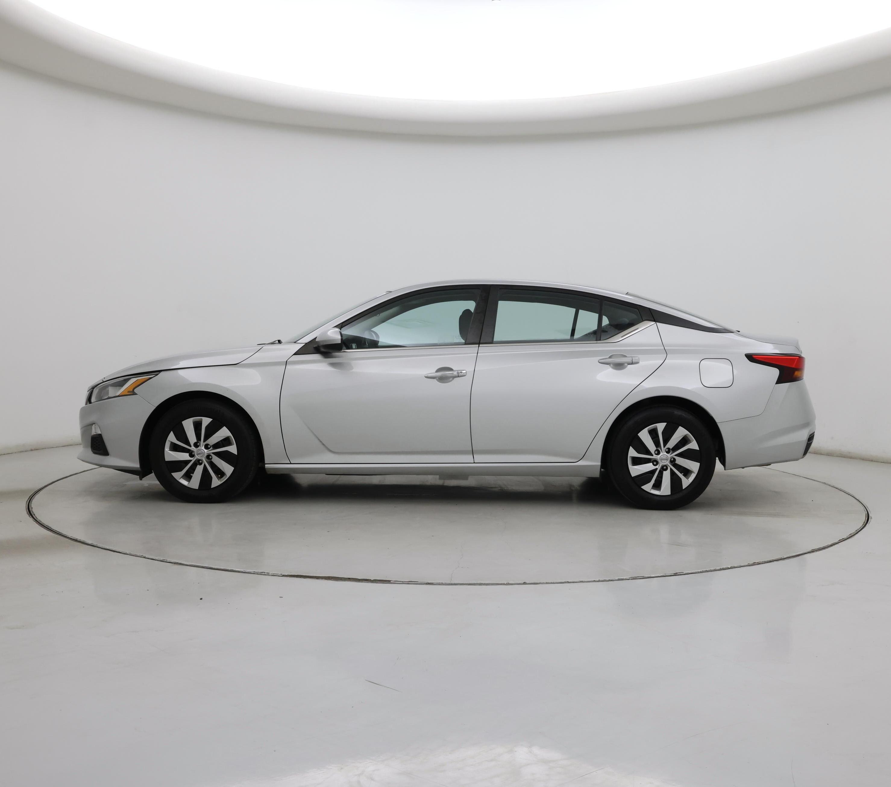 Thumbnail: 2021 Nissan Altima - 3