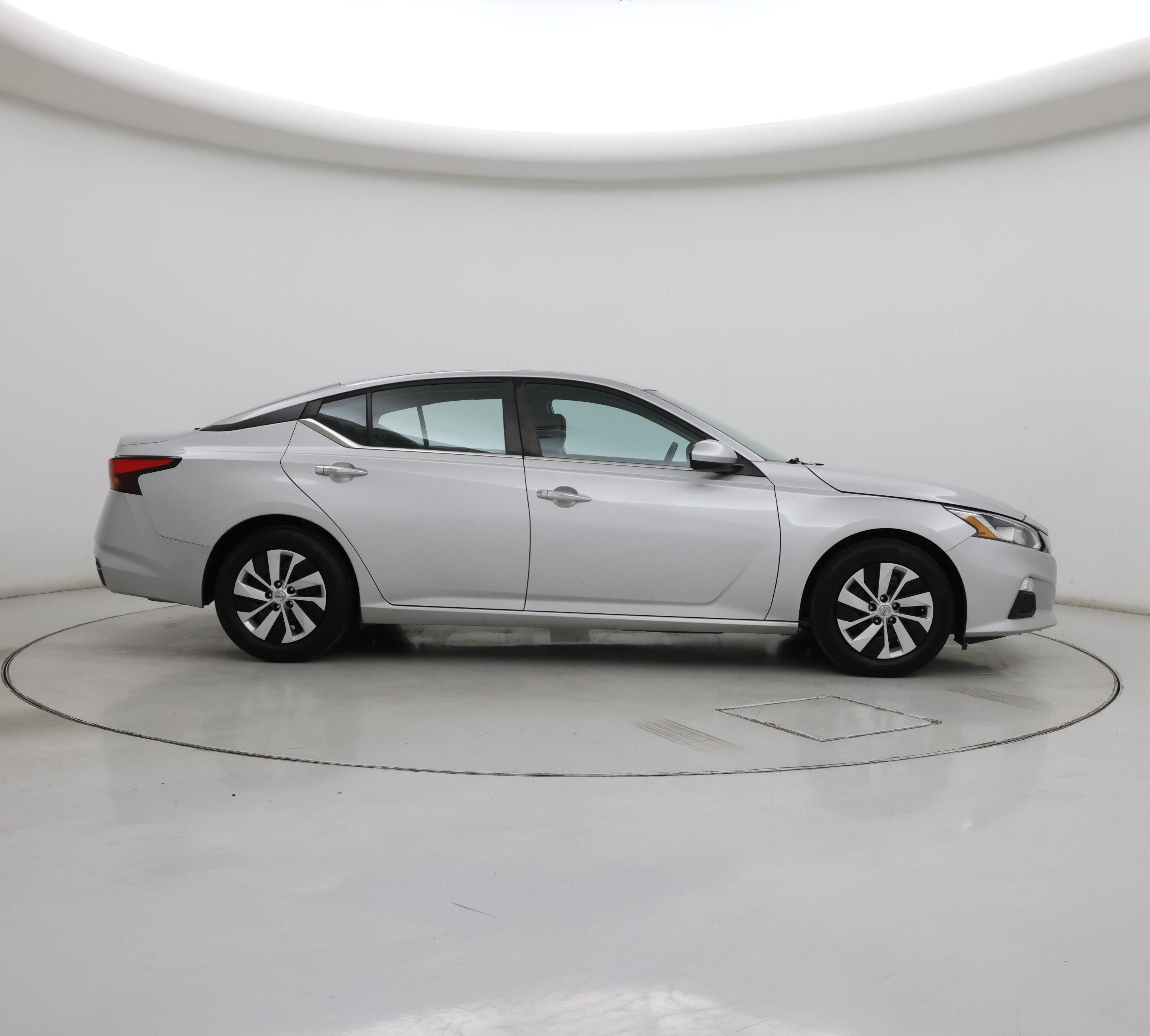 Thumbnail: 2021 Nissan Altima - 7