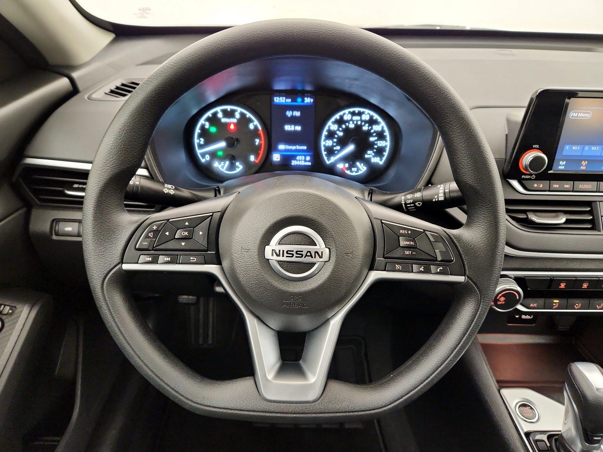 Thumbnail: 2021 Nissan Altima - 10