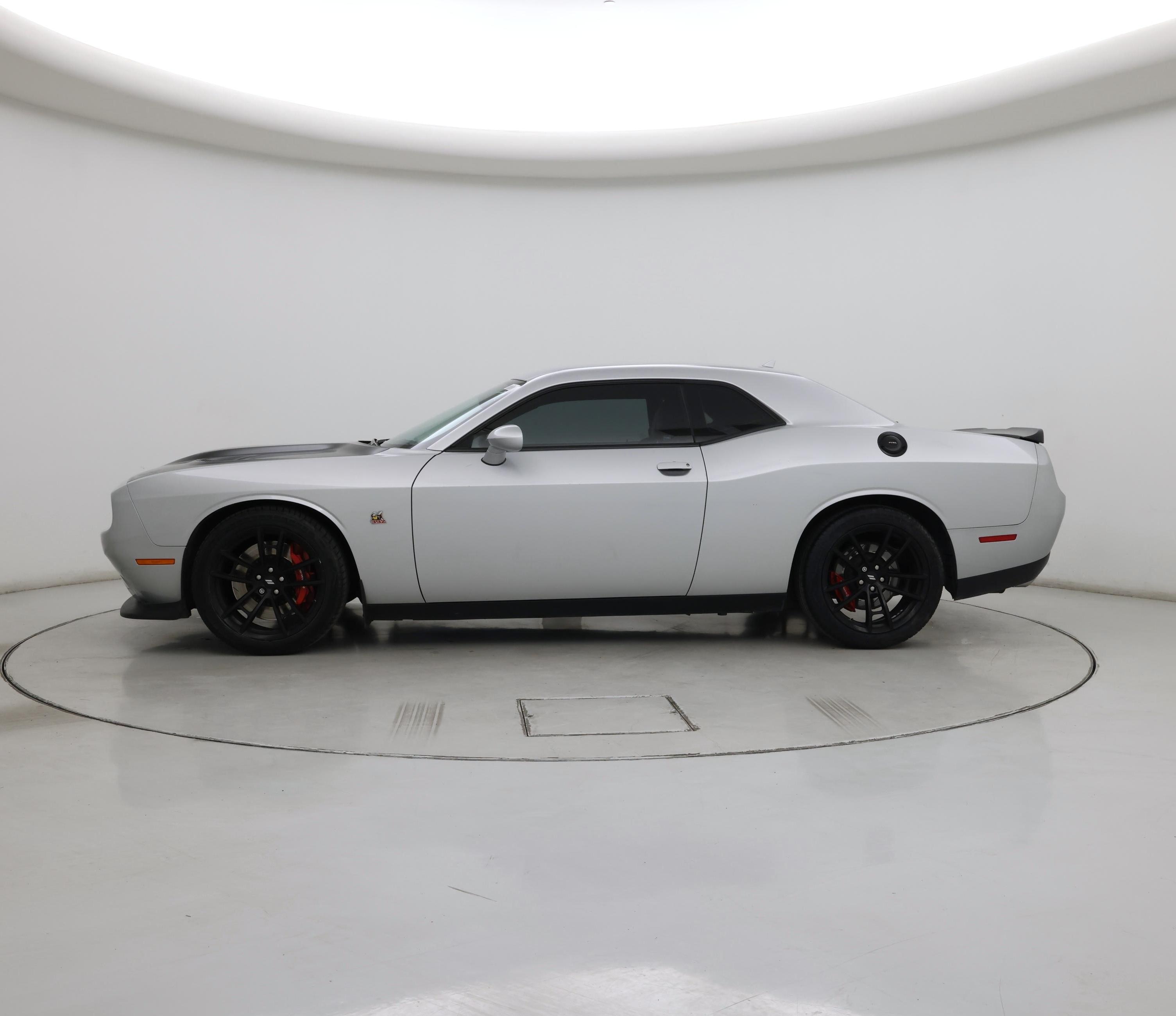 Thumbnail: 2020 Dodge Challenger - 3