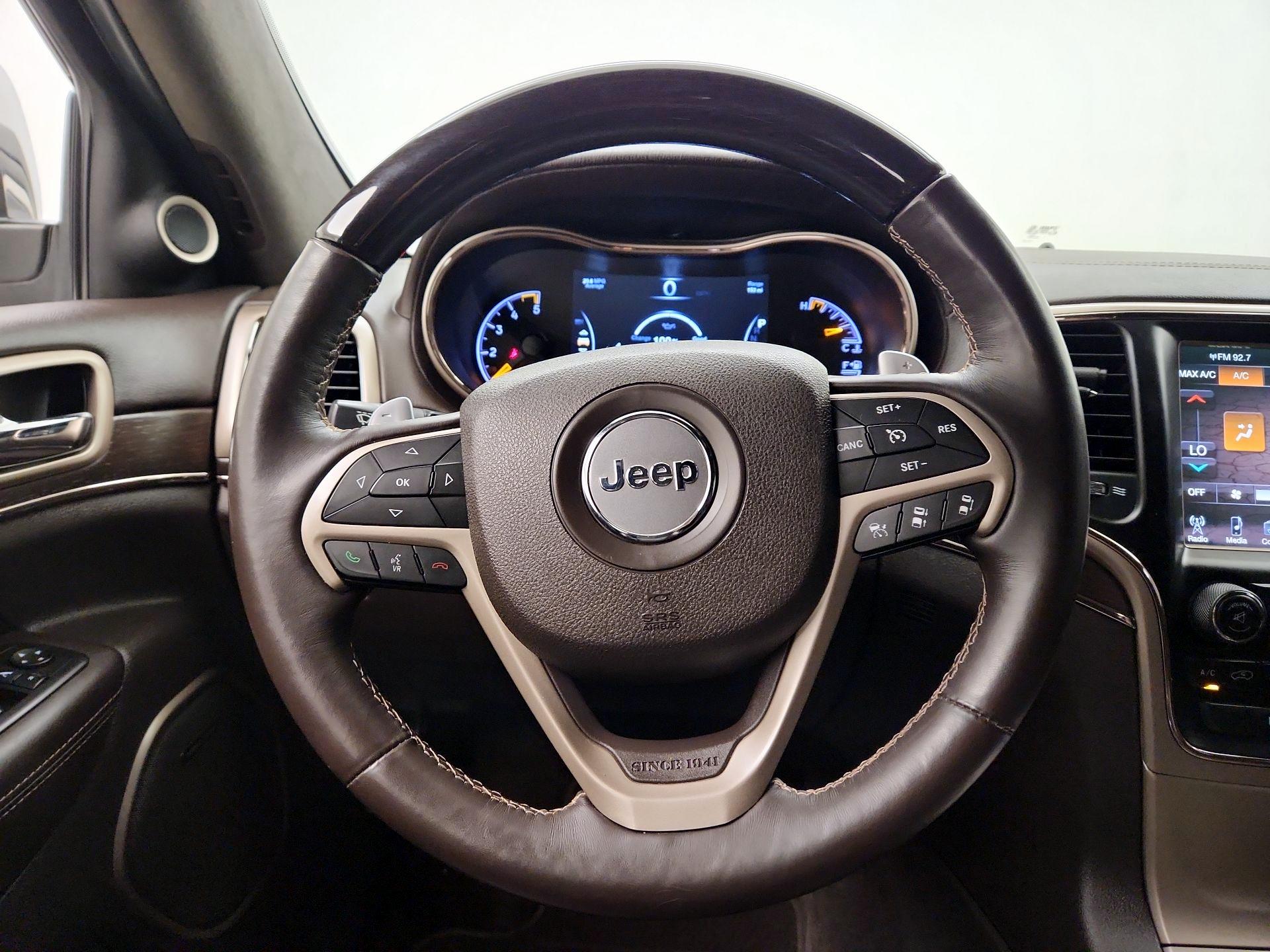 Thumbnail: 2015 Jeep Grand Cherokee - 10
