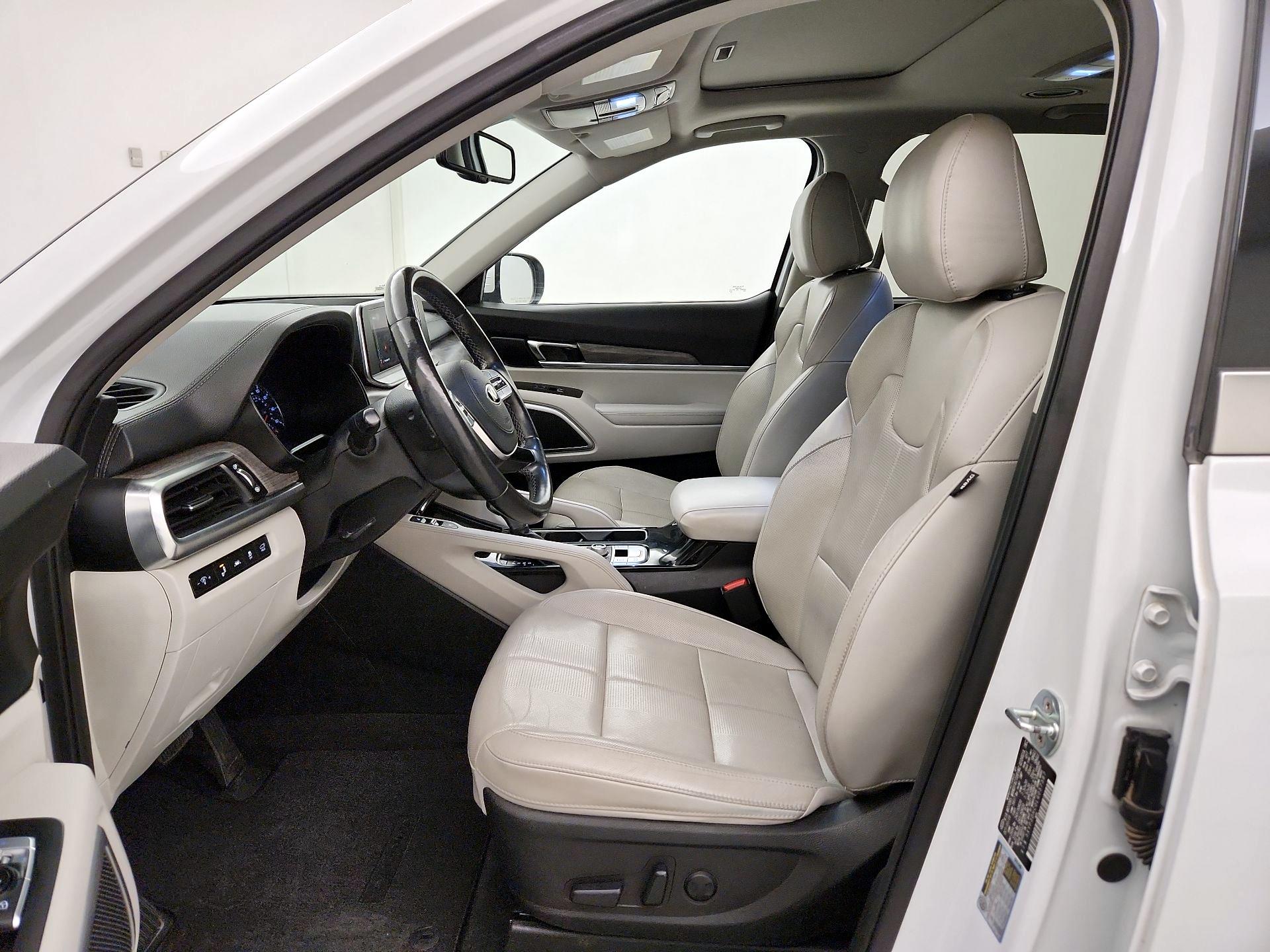 Thumbnail: 2020 Kia Telluride - 11