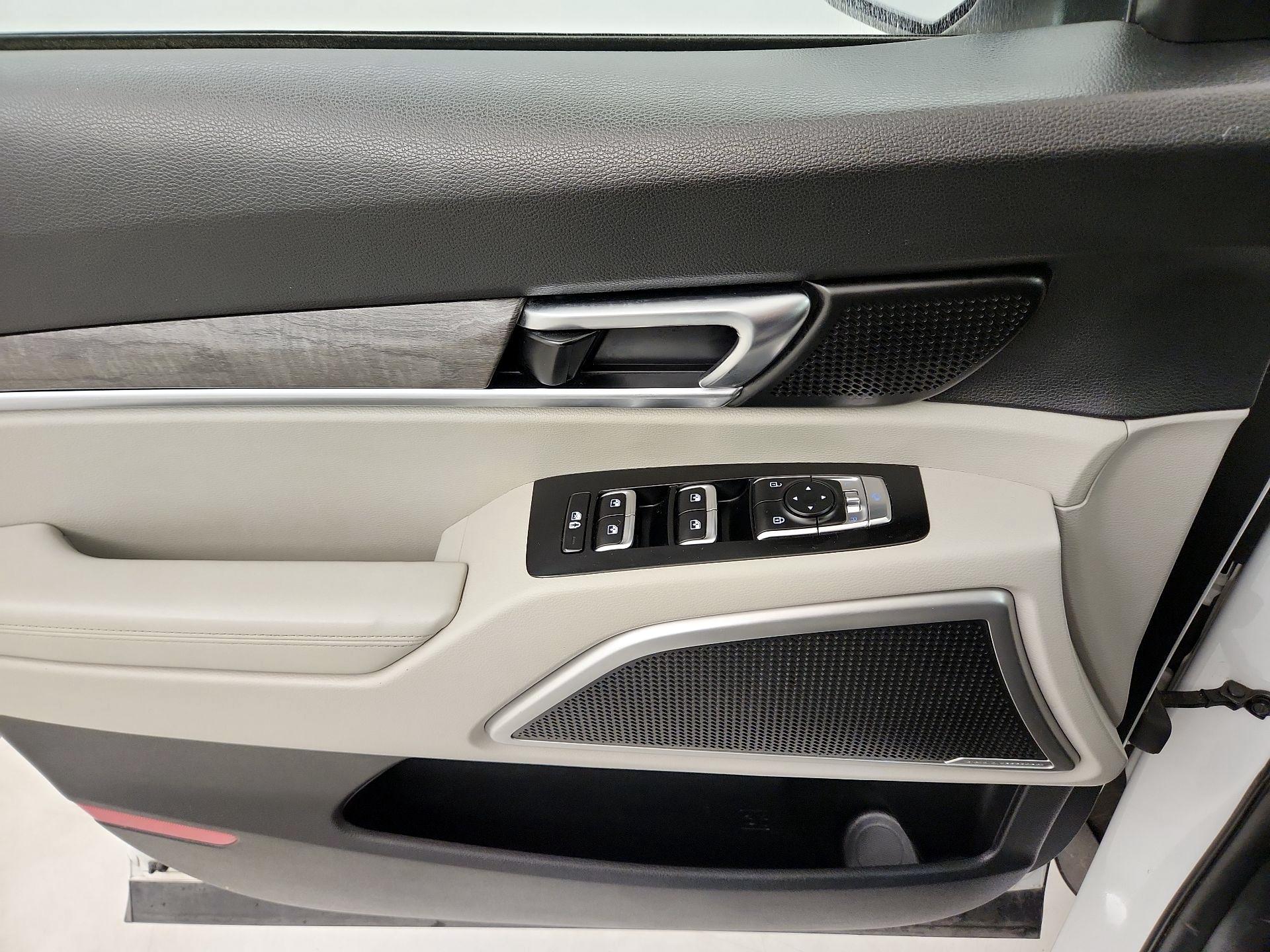 Thumbnail: 2020 Kia Telluride - 12