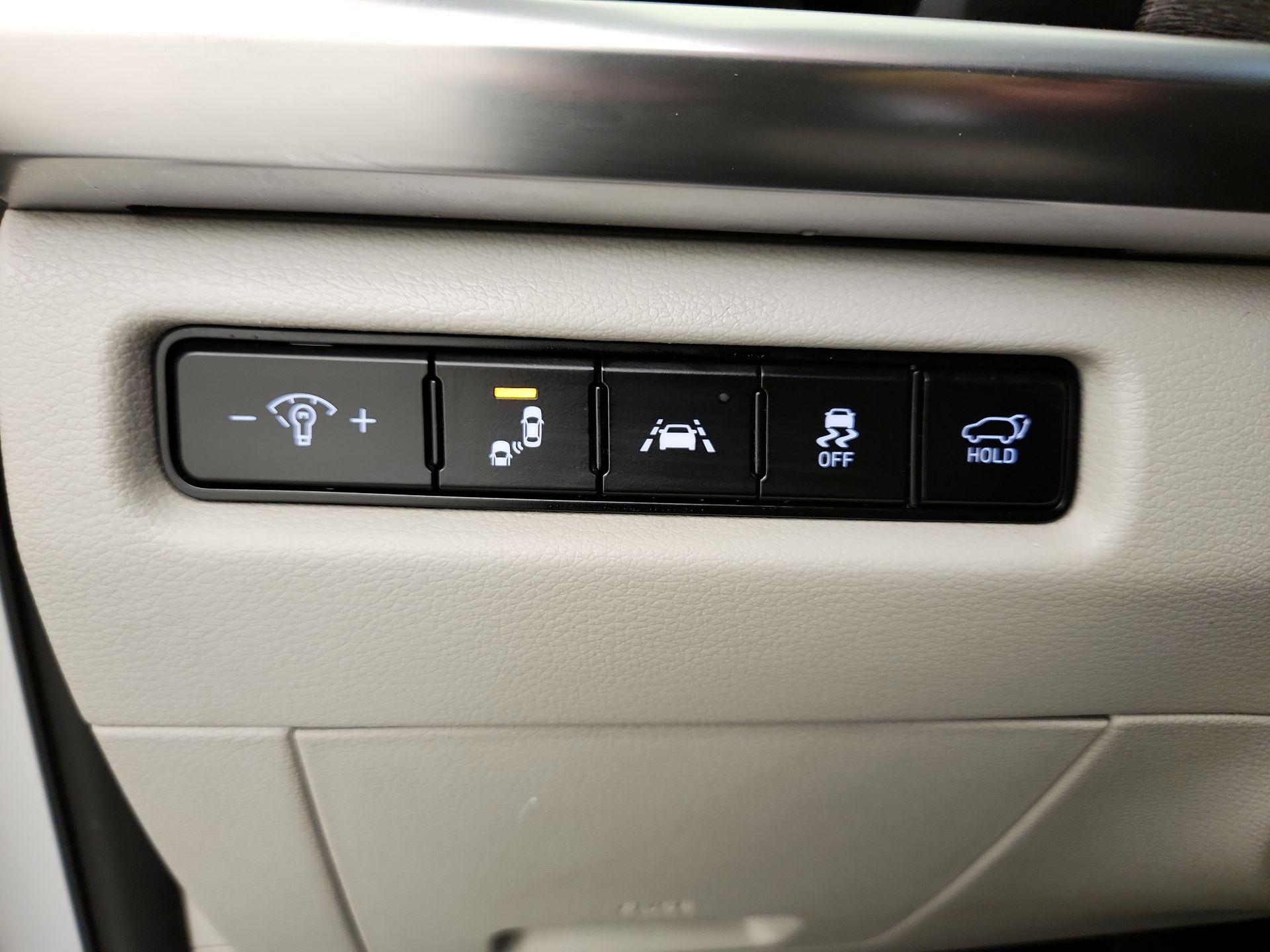 Thumbnail: 2020 Kia Telluride - 13