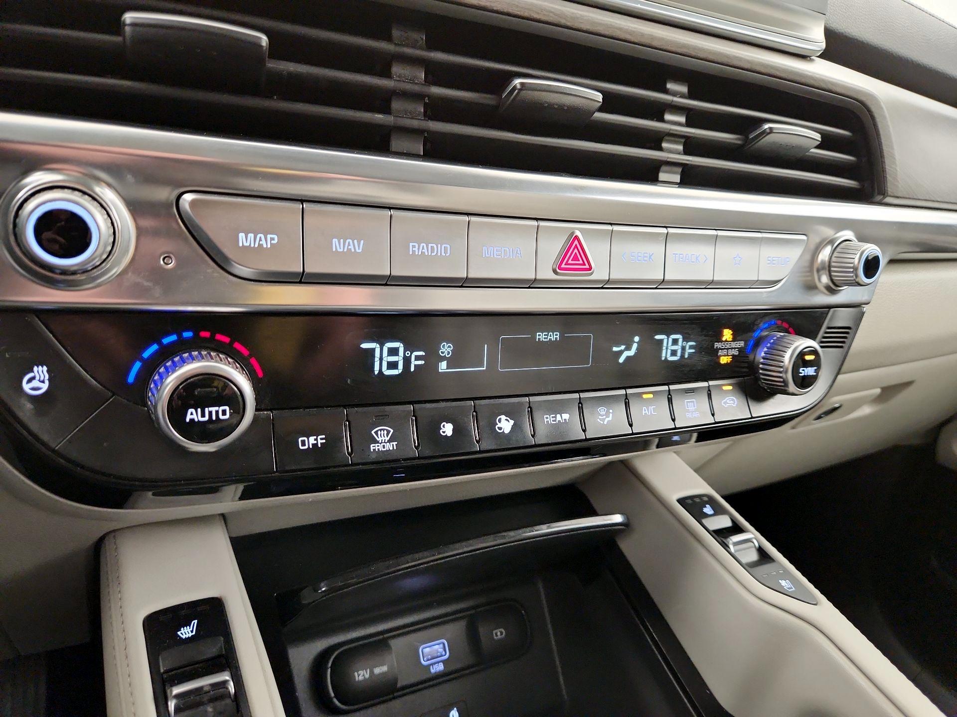 Thumbnail: 2020 Kia Telluride - 17