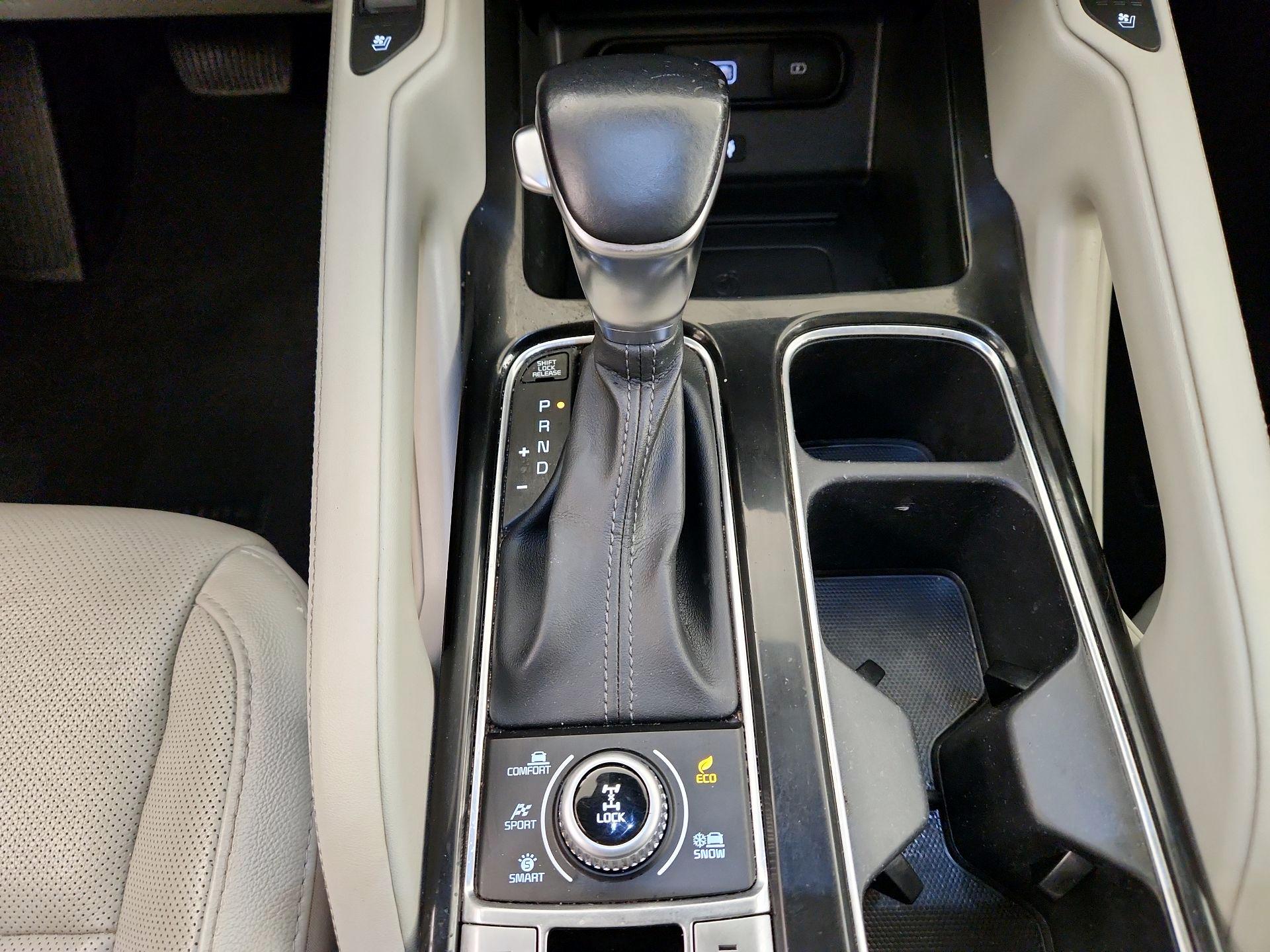 Thumbnail: 2020 Kia Telluride - 18