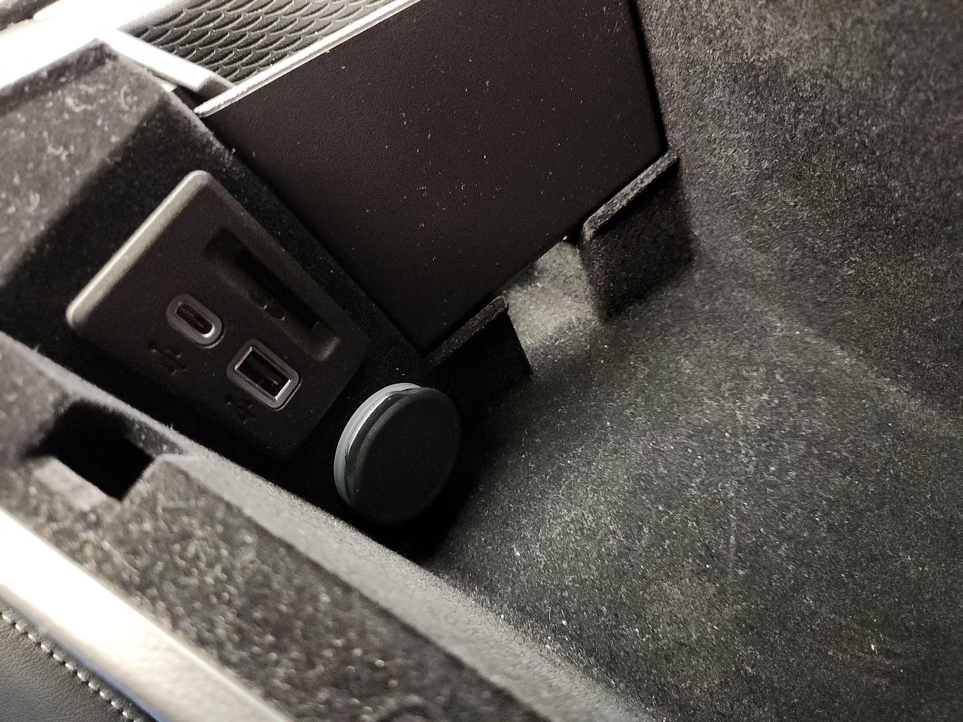 Thumbnail: 2024 Cadillac CT4 - 18