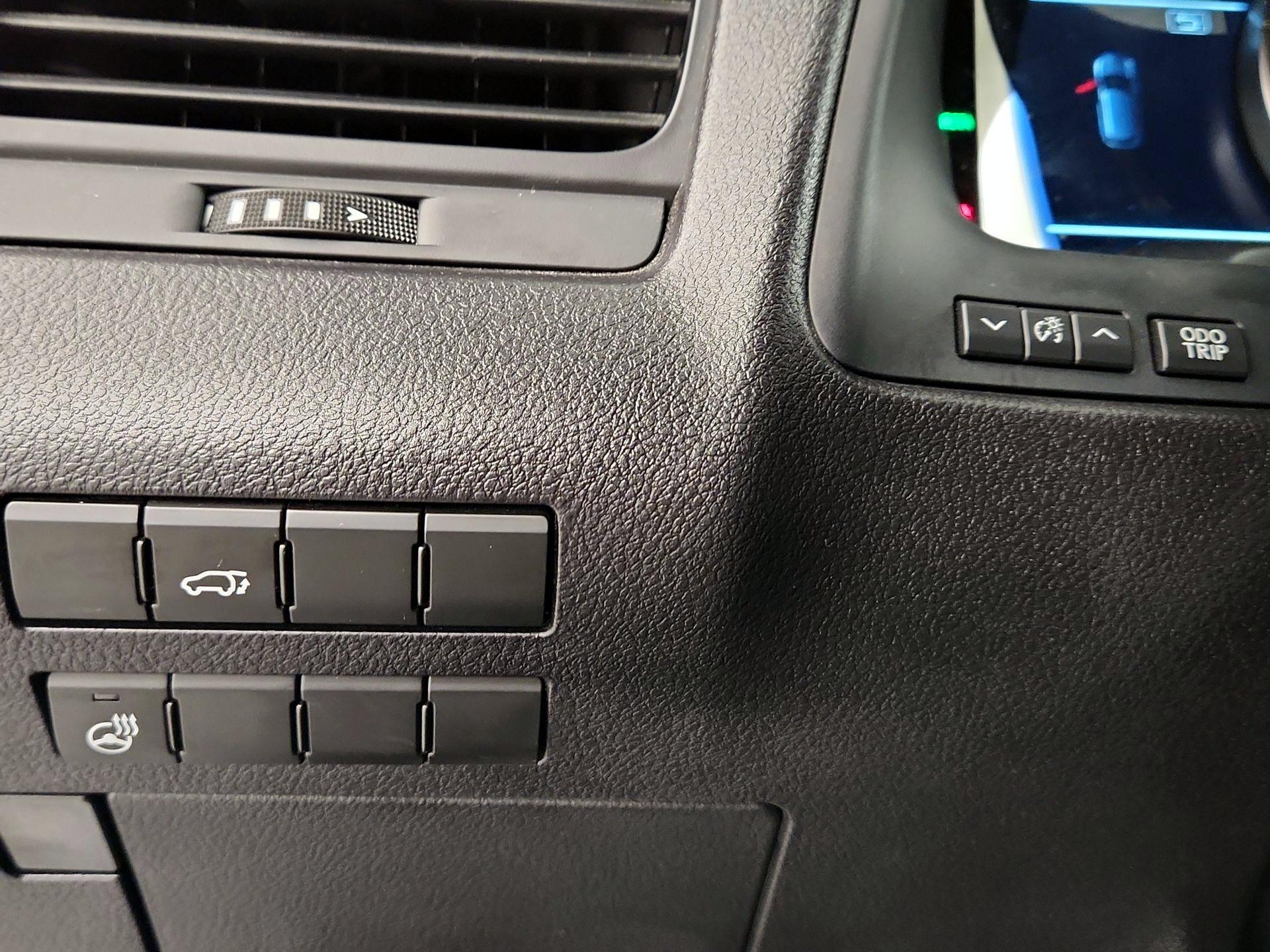 Thumbnail: 2016 Lexus RX - 13