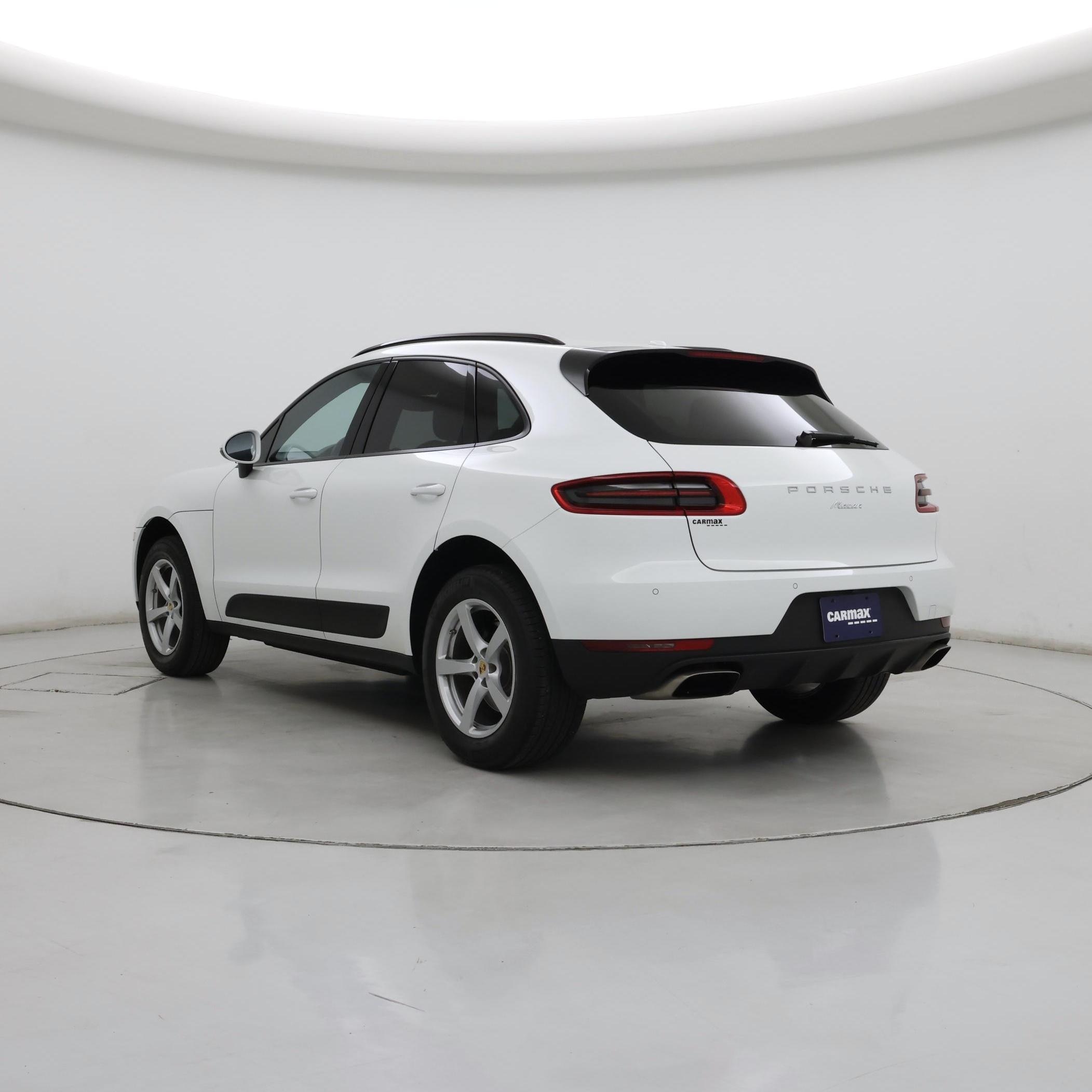 Thumbnail: 2017 Porsche Macan - 2