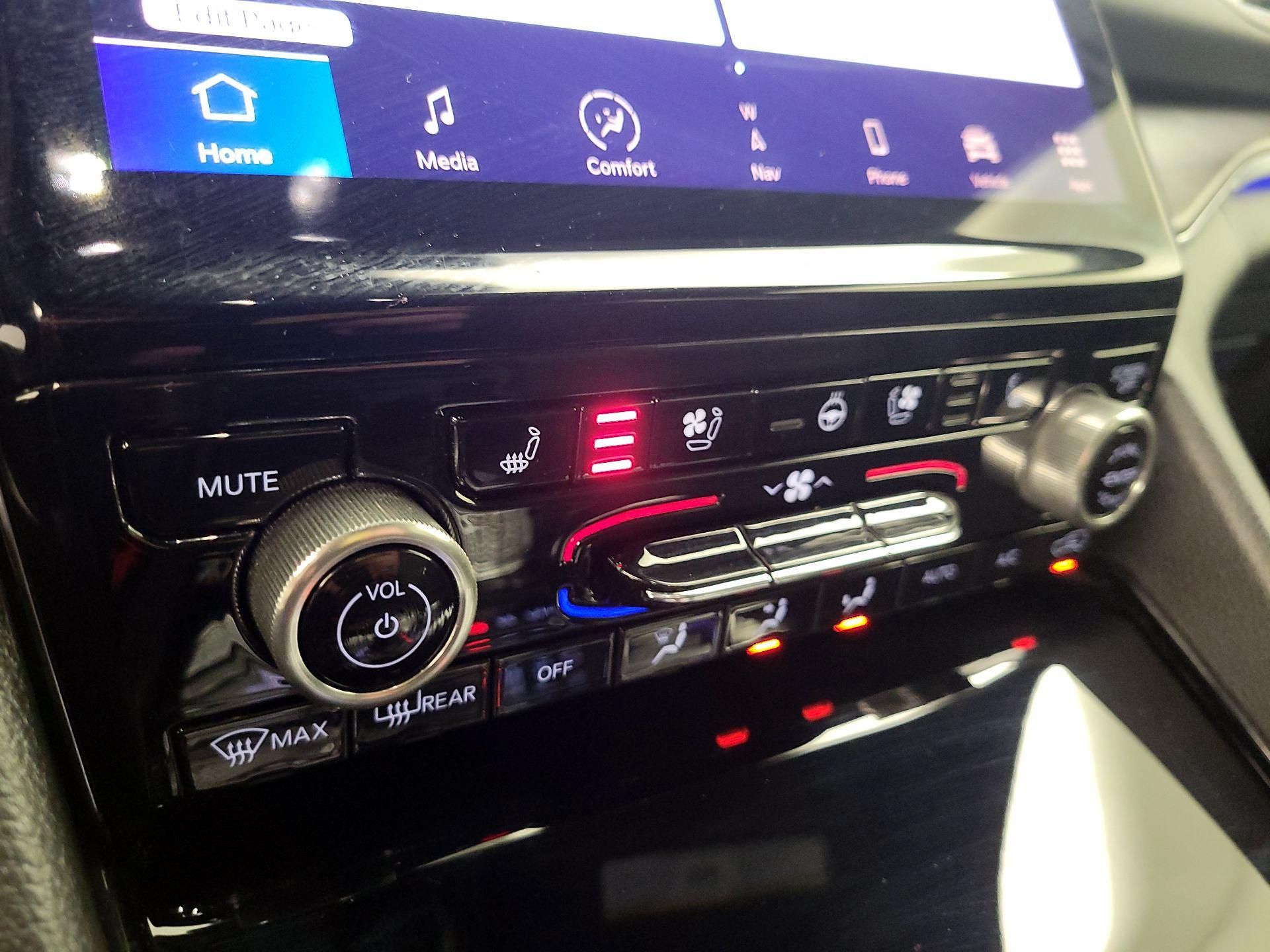 Thumbnail: 2023 Jeep Grand Cherokee L - 16