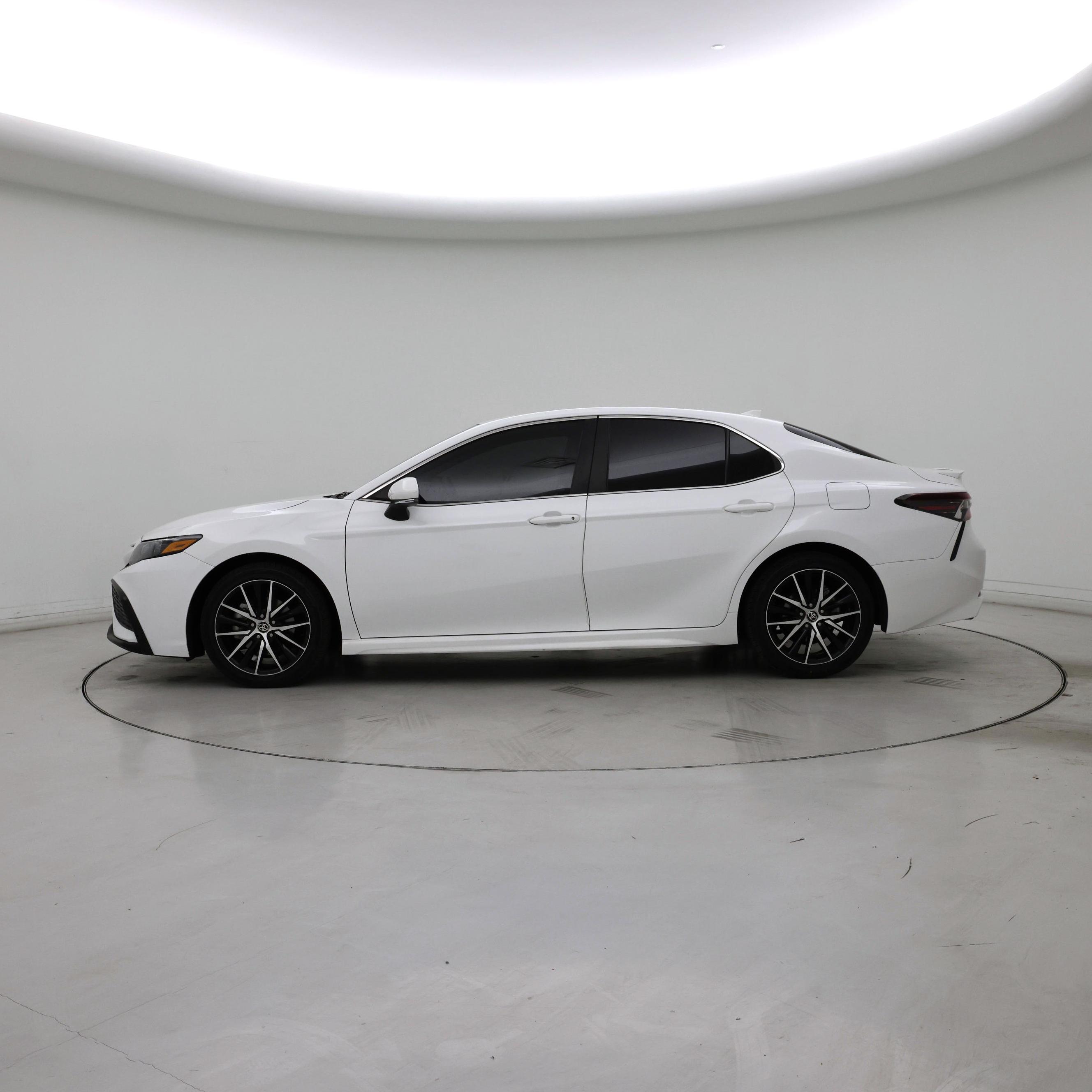 Thumbnail: 2023 Toyota Camry - 3