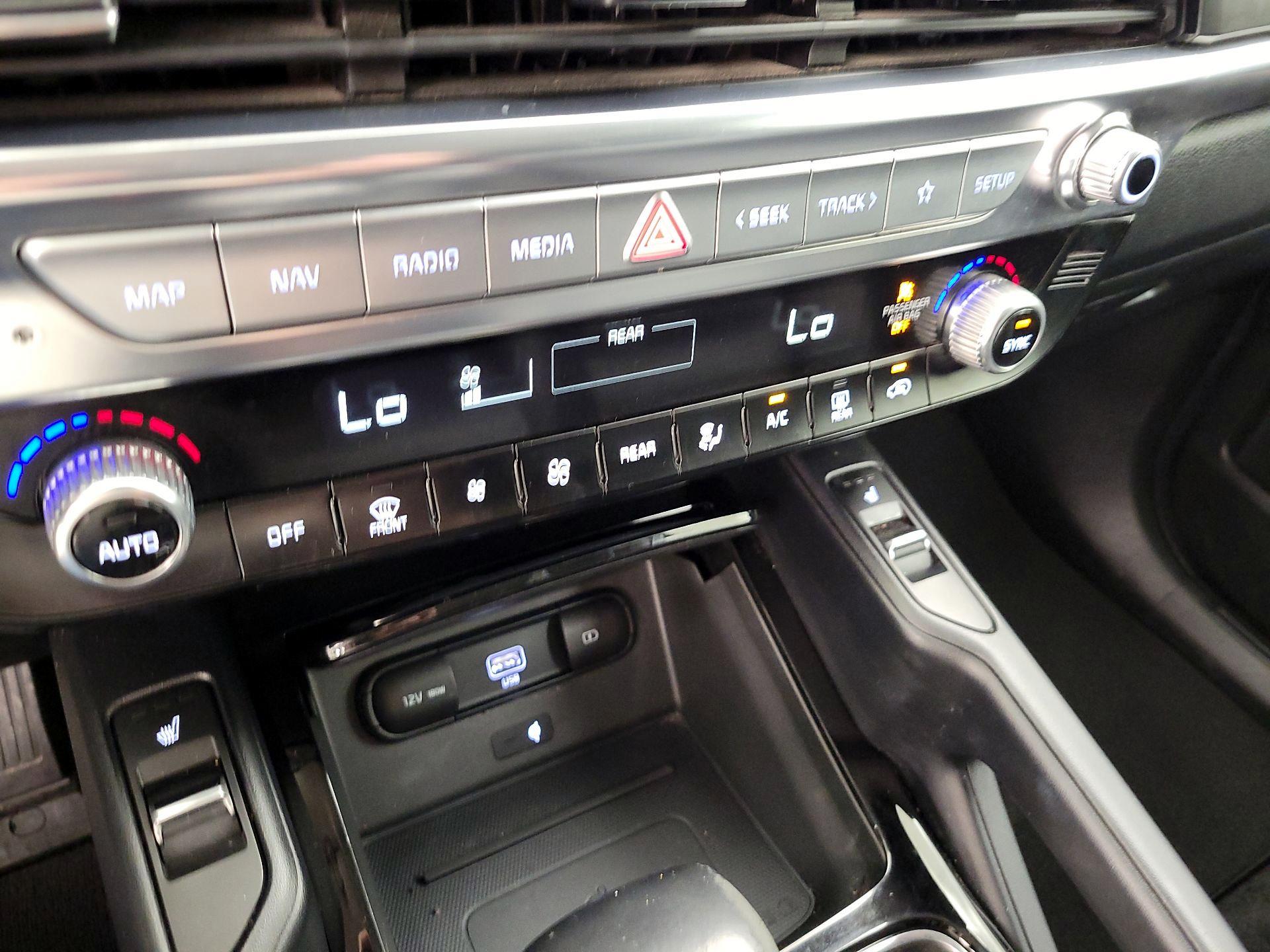 Thumbnail: 2022 Kia Telluride - 12