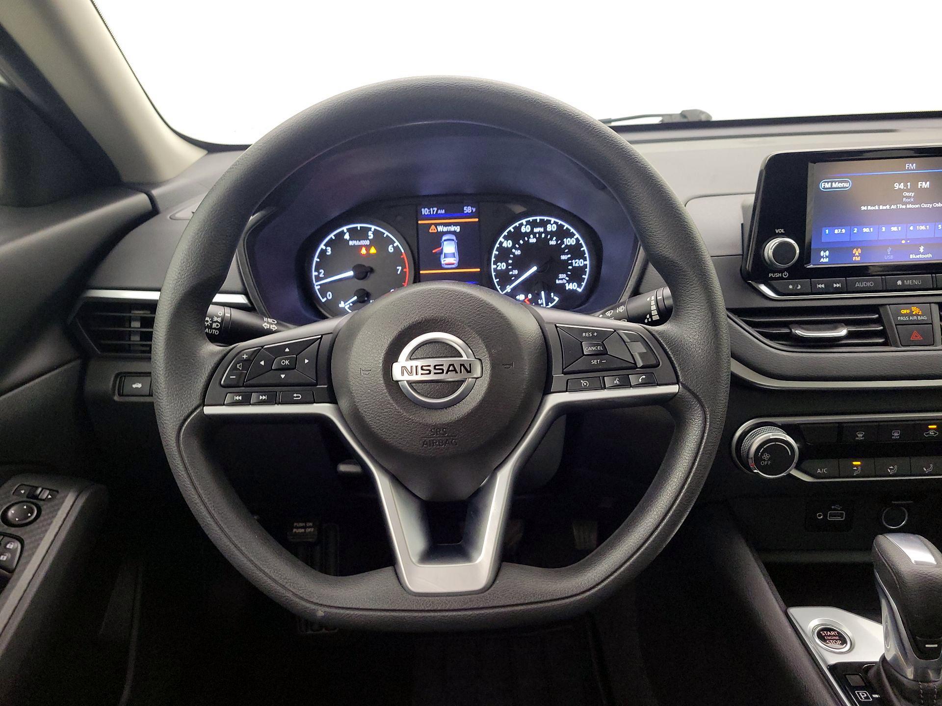 Thumbnail: 2021 Nissan Altima - 10