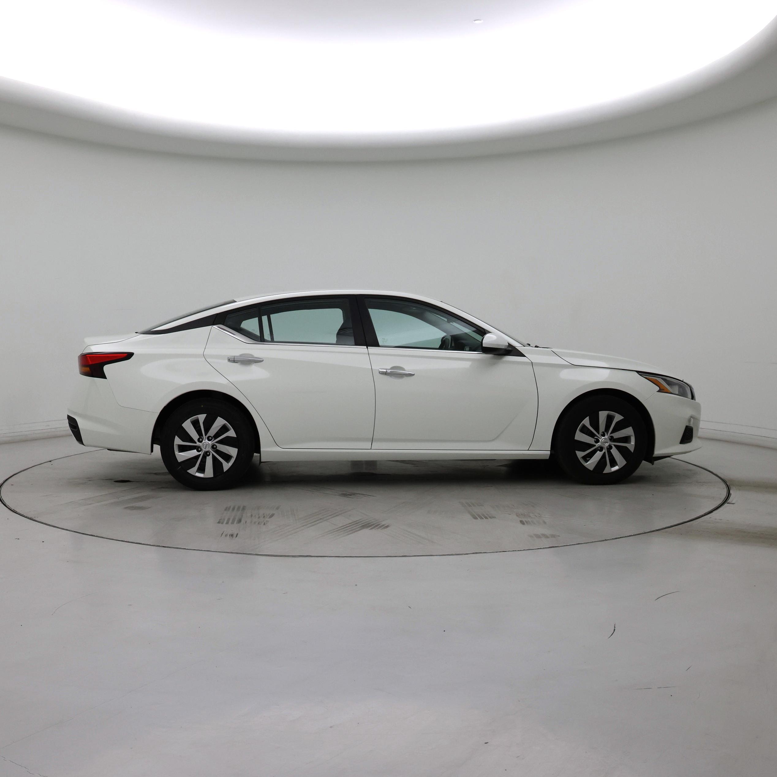 Thumbnail: 2021 Nissan Altima - 7