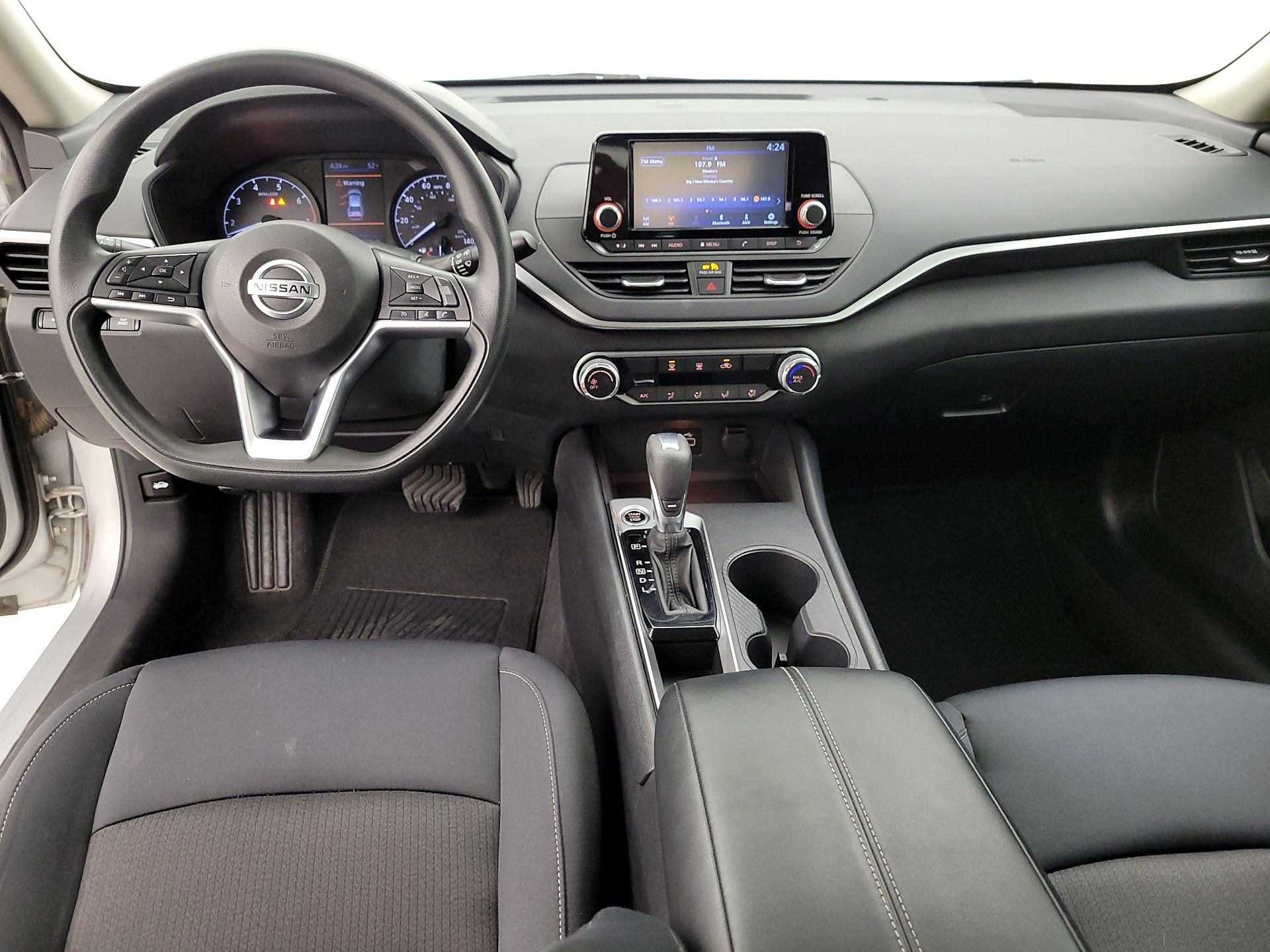 Thumbnail: 2021 Nissan Altima - 9