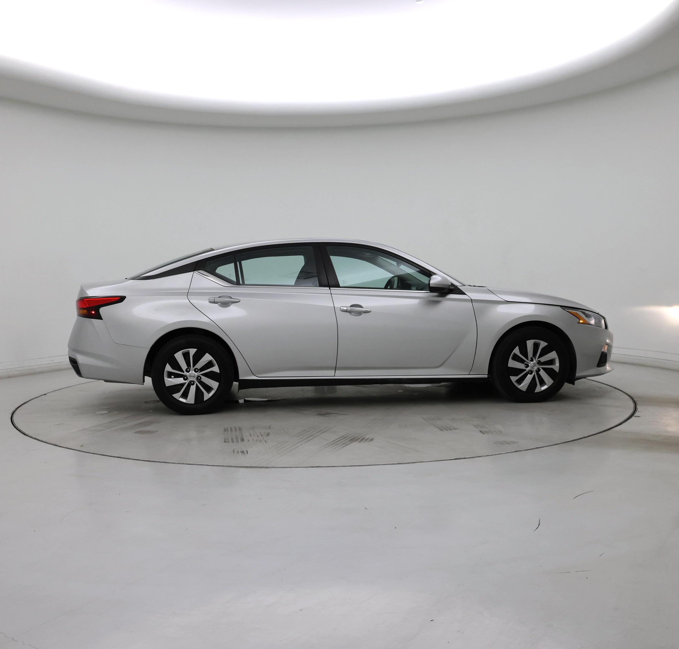 Thumbnail: 2021 Nissan Altima - 7