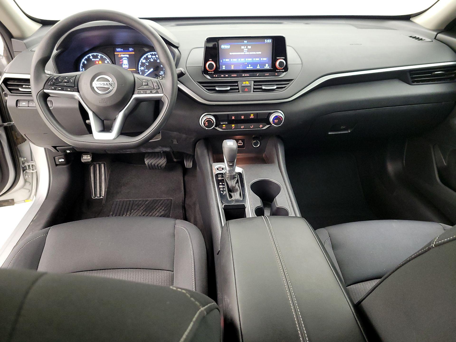 Thumbnail: 2021 Nissan Altima - 9