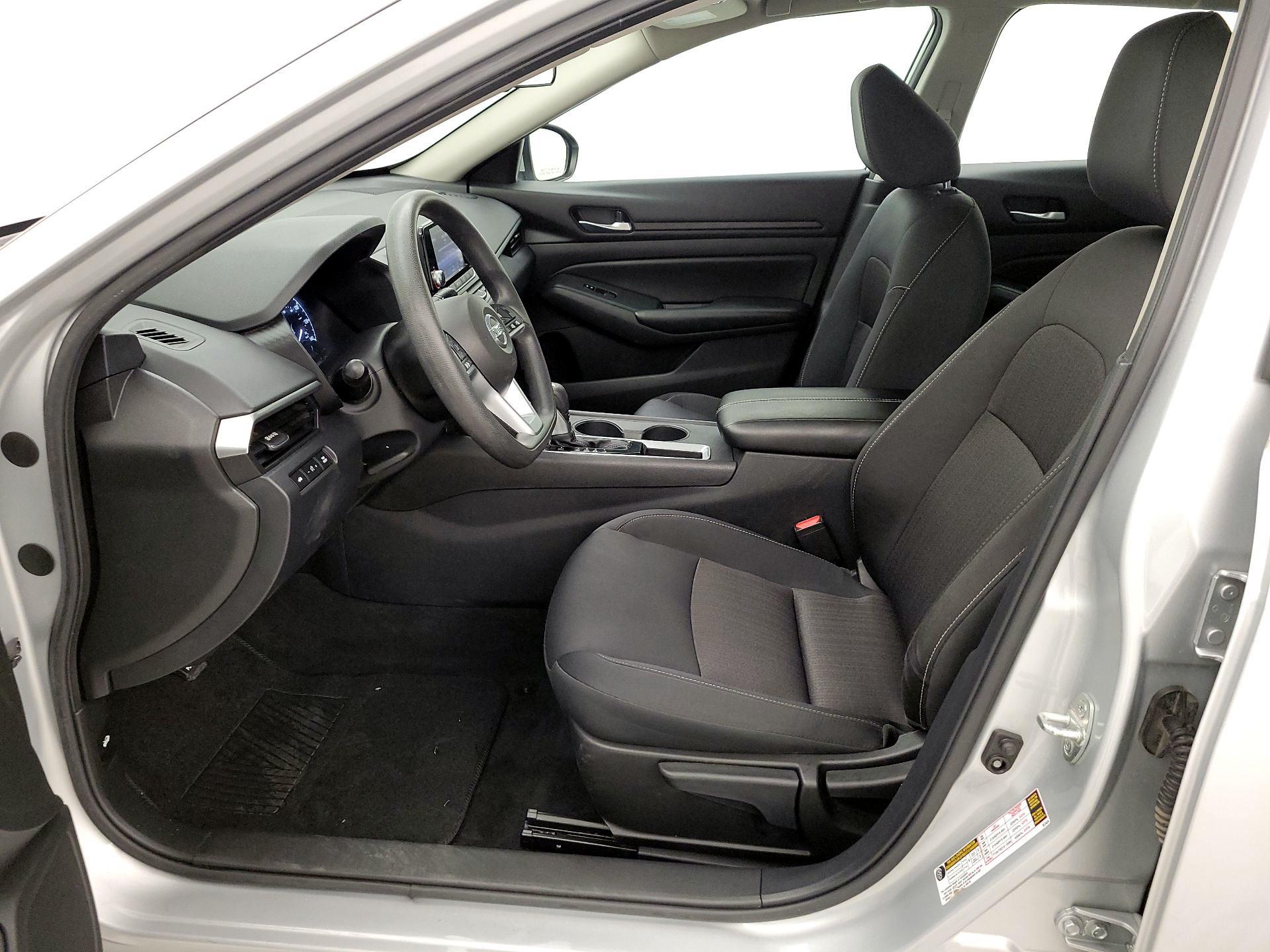 Thumbnail: 2021 Nissan Altima - 11