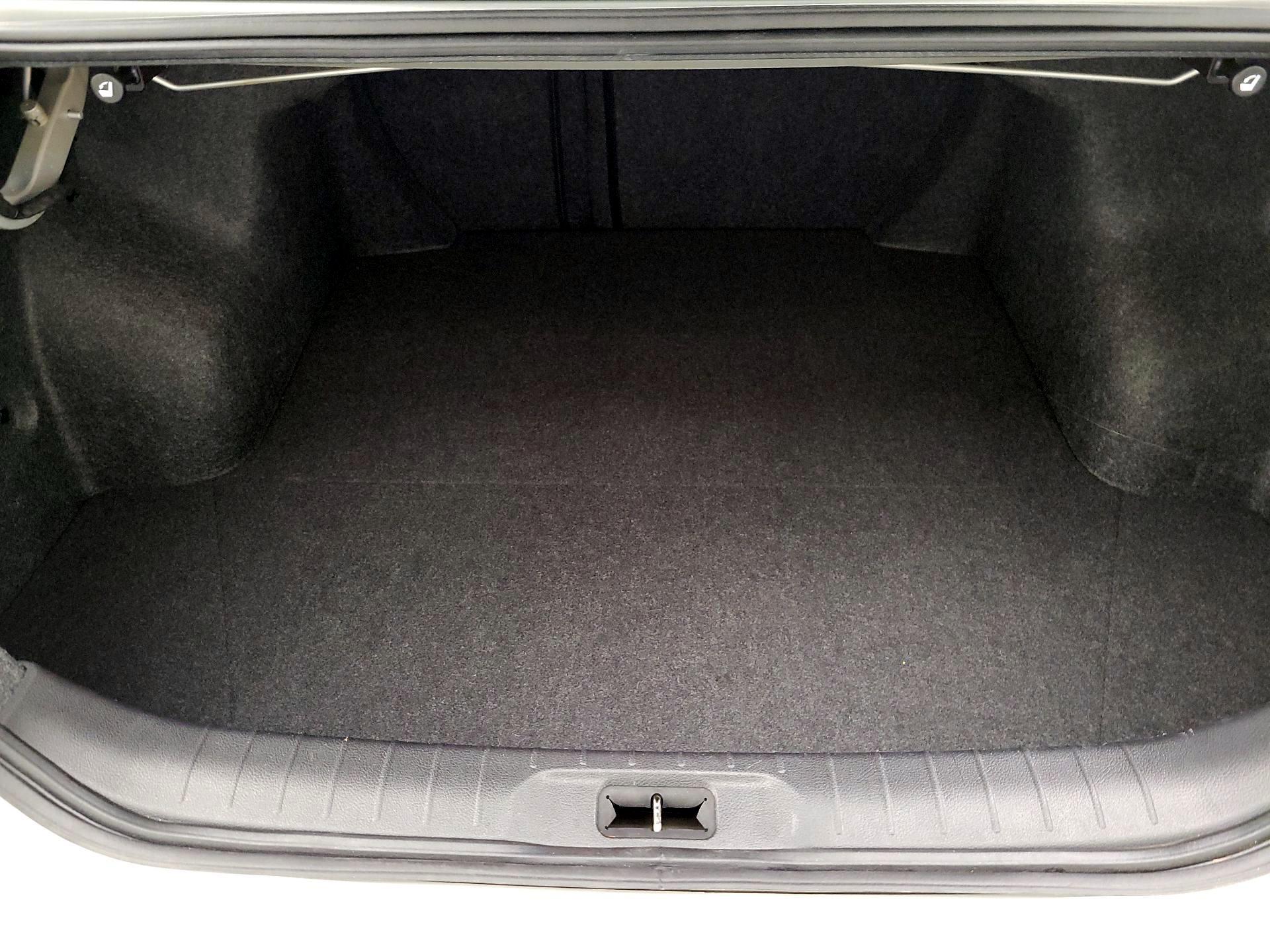 Thumbnail: 2021 Nissan Altima - 16