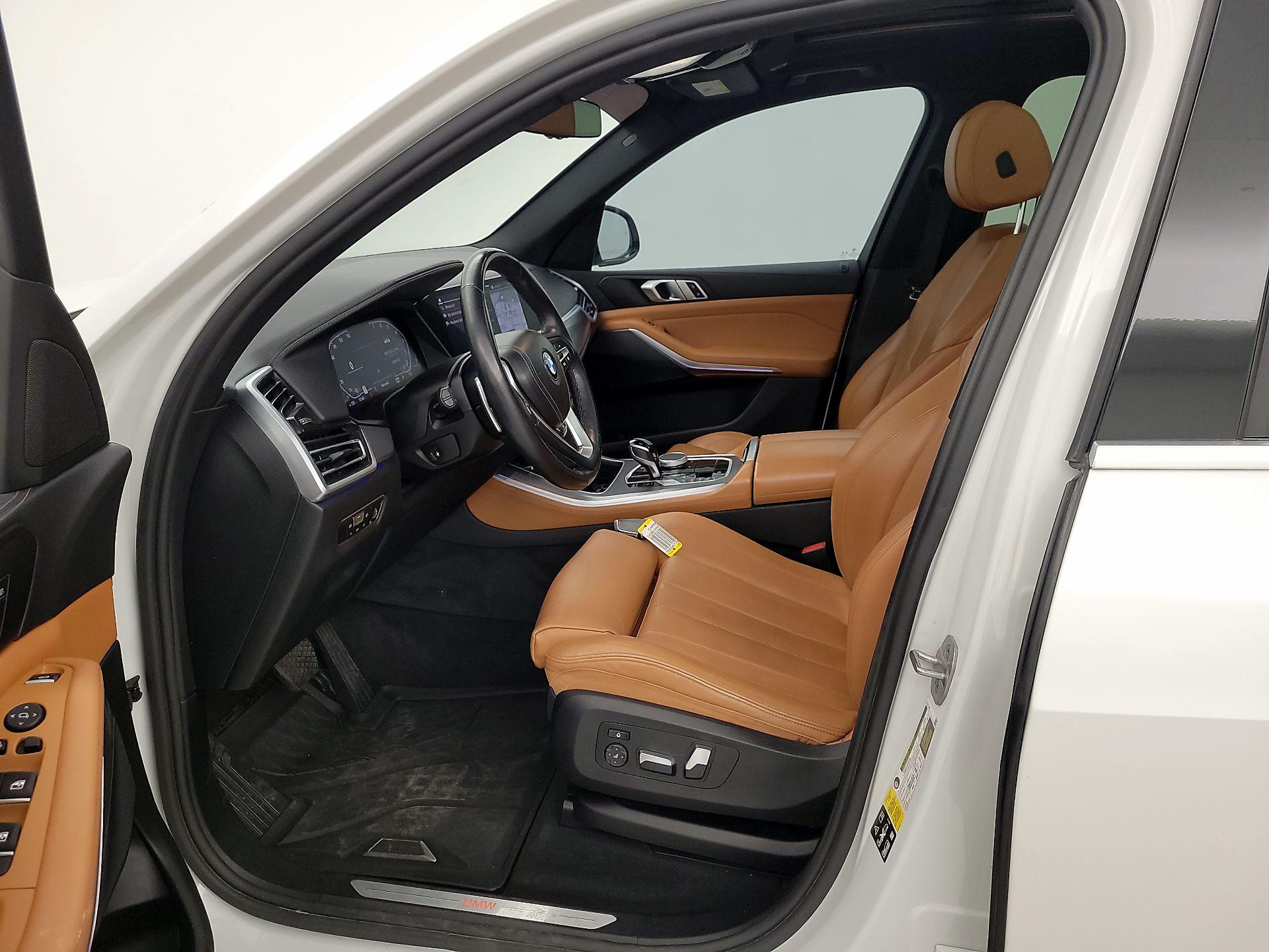 Thumbnail: 2022 BMW X5 - 11