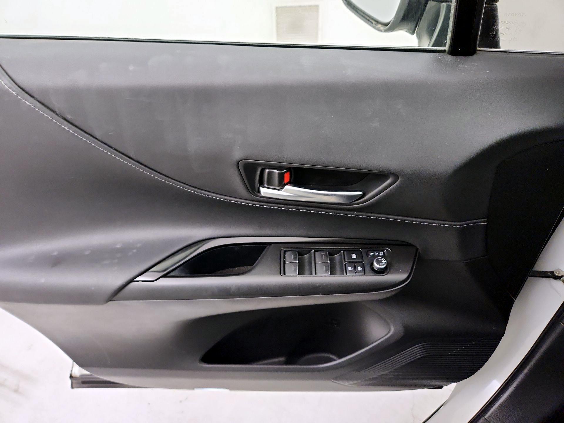 Thumbnail: 2021 Toyota Venza - 12